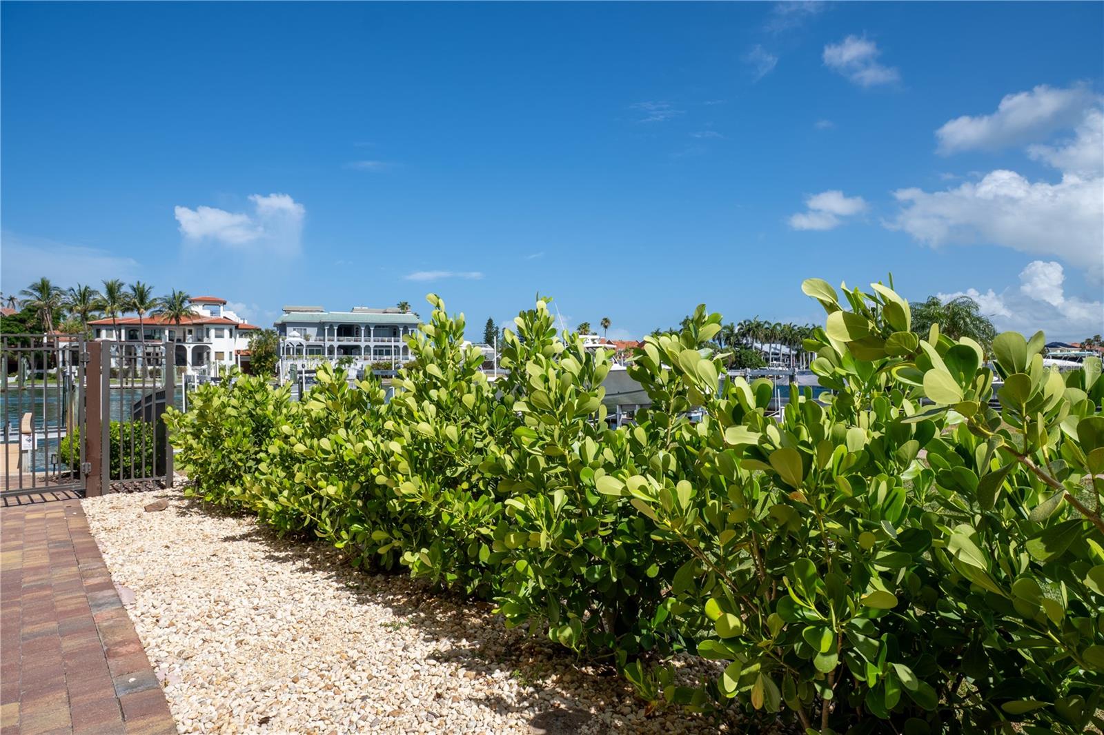 1060 PINELLAS BAYWAY S #106 — photo 41