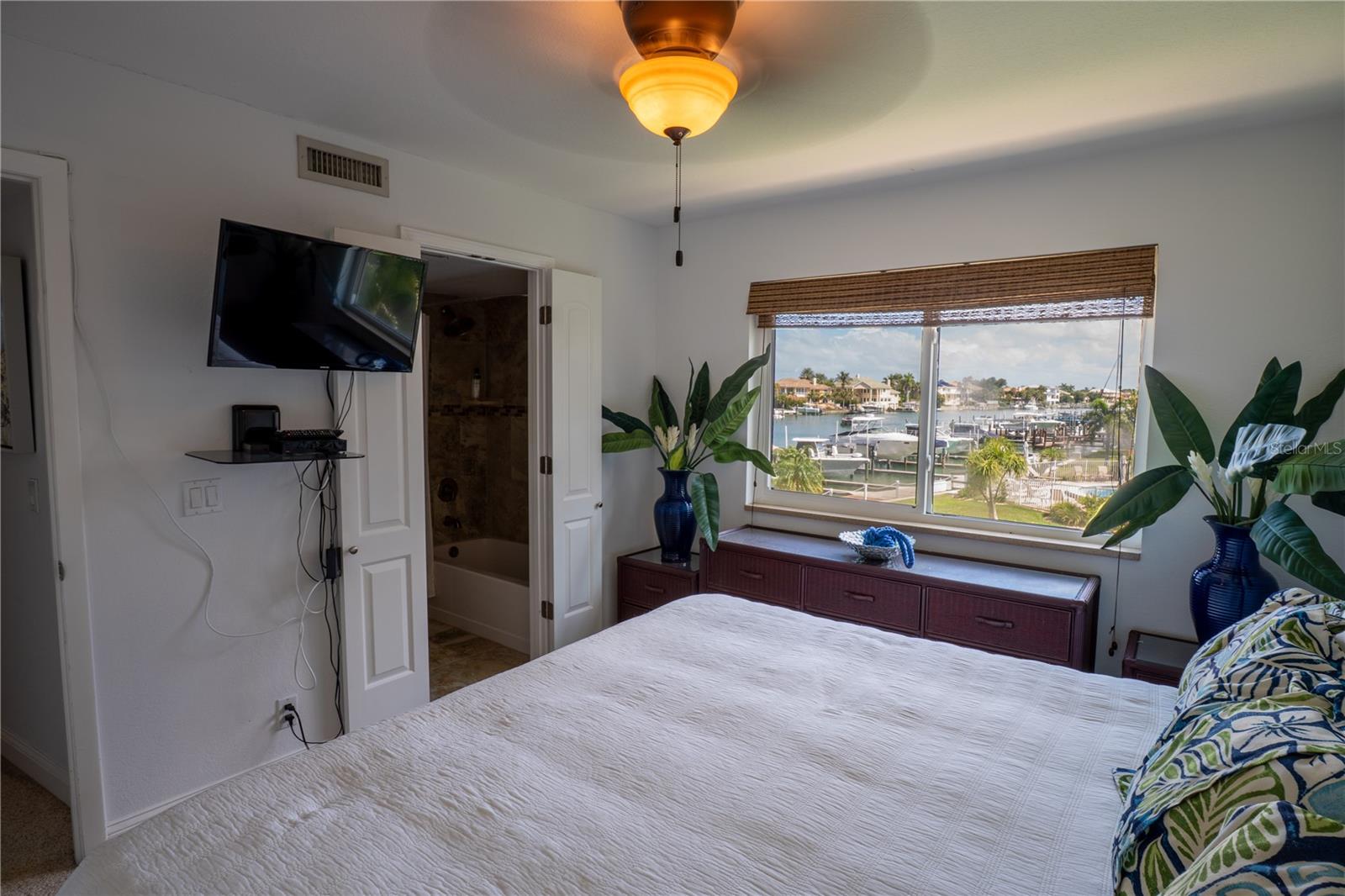 1060 PINELLAS BAYWAY S #106 — photo 36