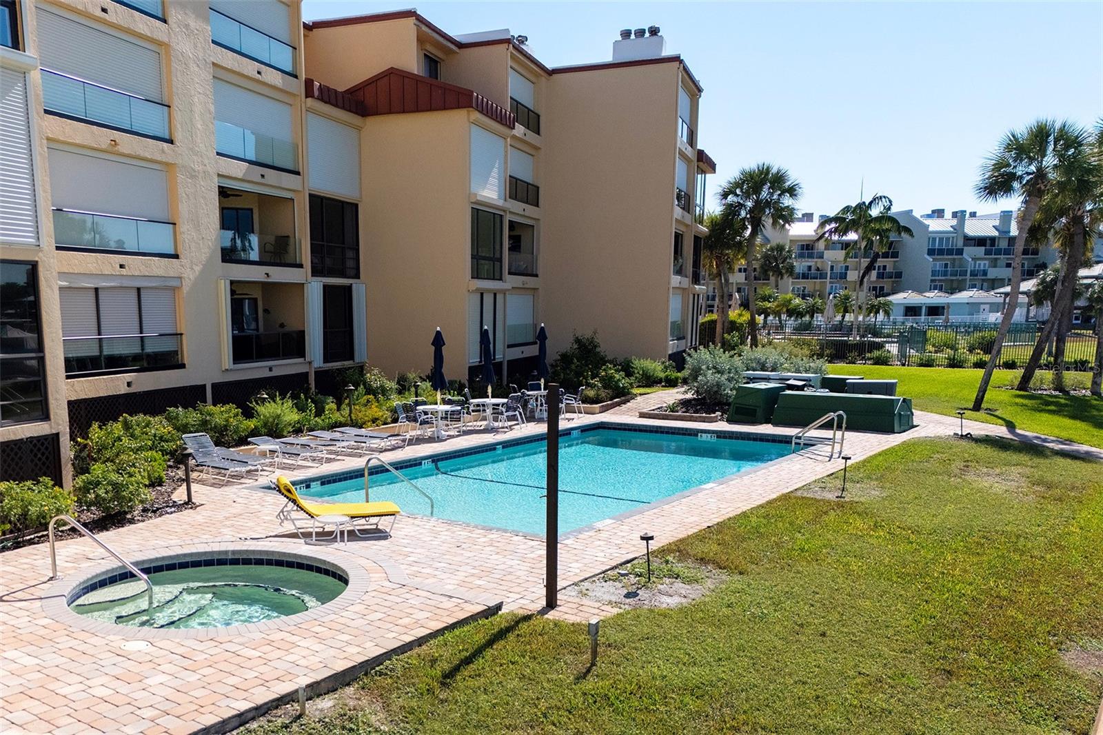 1060 PINELLAS BAYWAY S #106 — photo 44