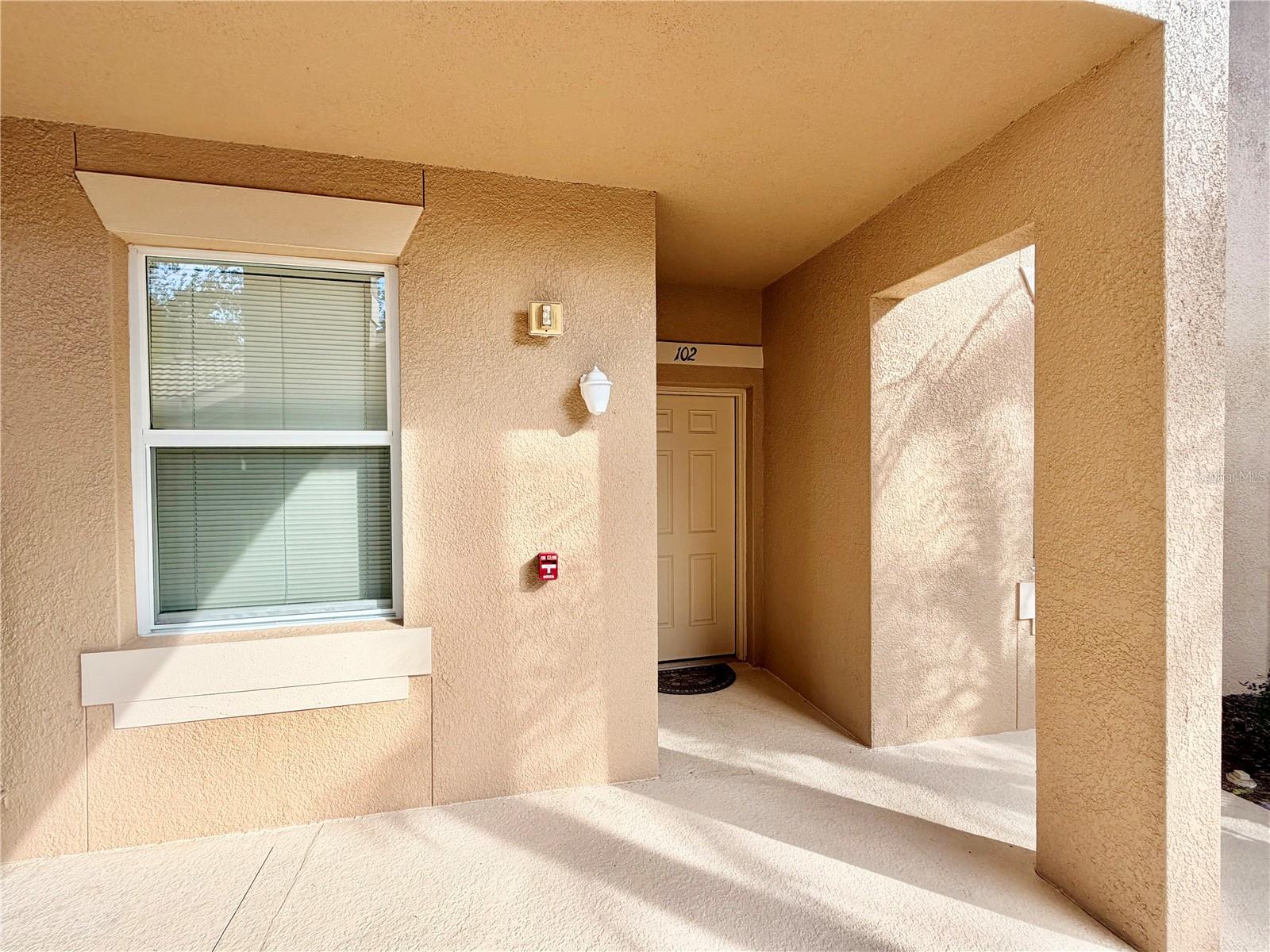 819 FAIRWAYCOVE LN #102 — photo 2