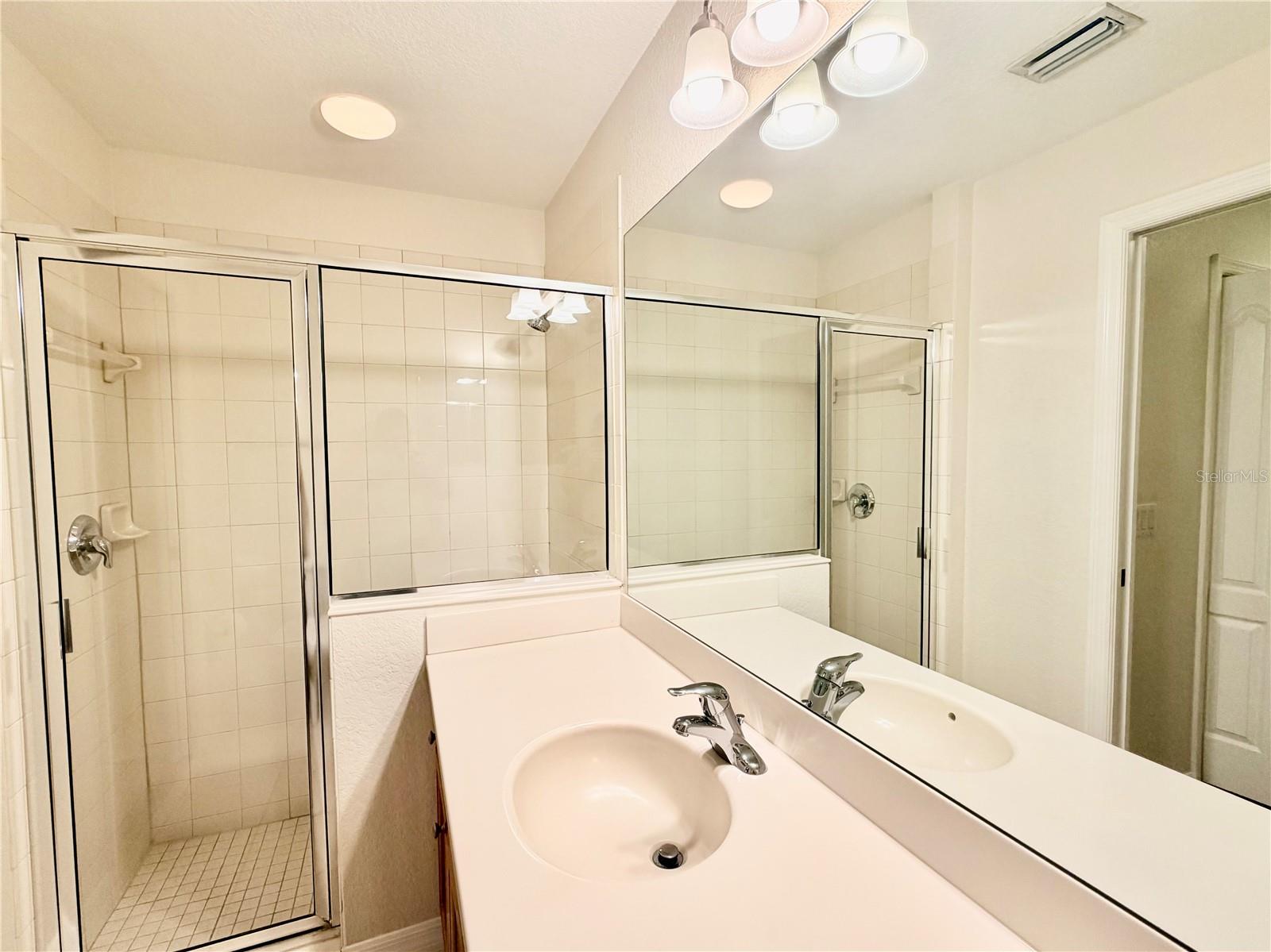 819 FAIRWAYCOVE LN #102 — photo 30