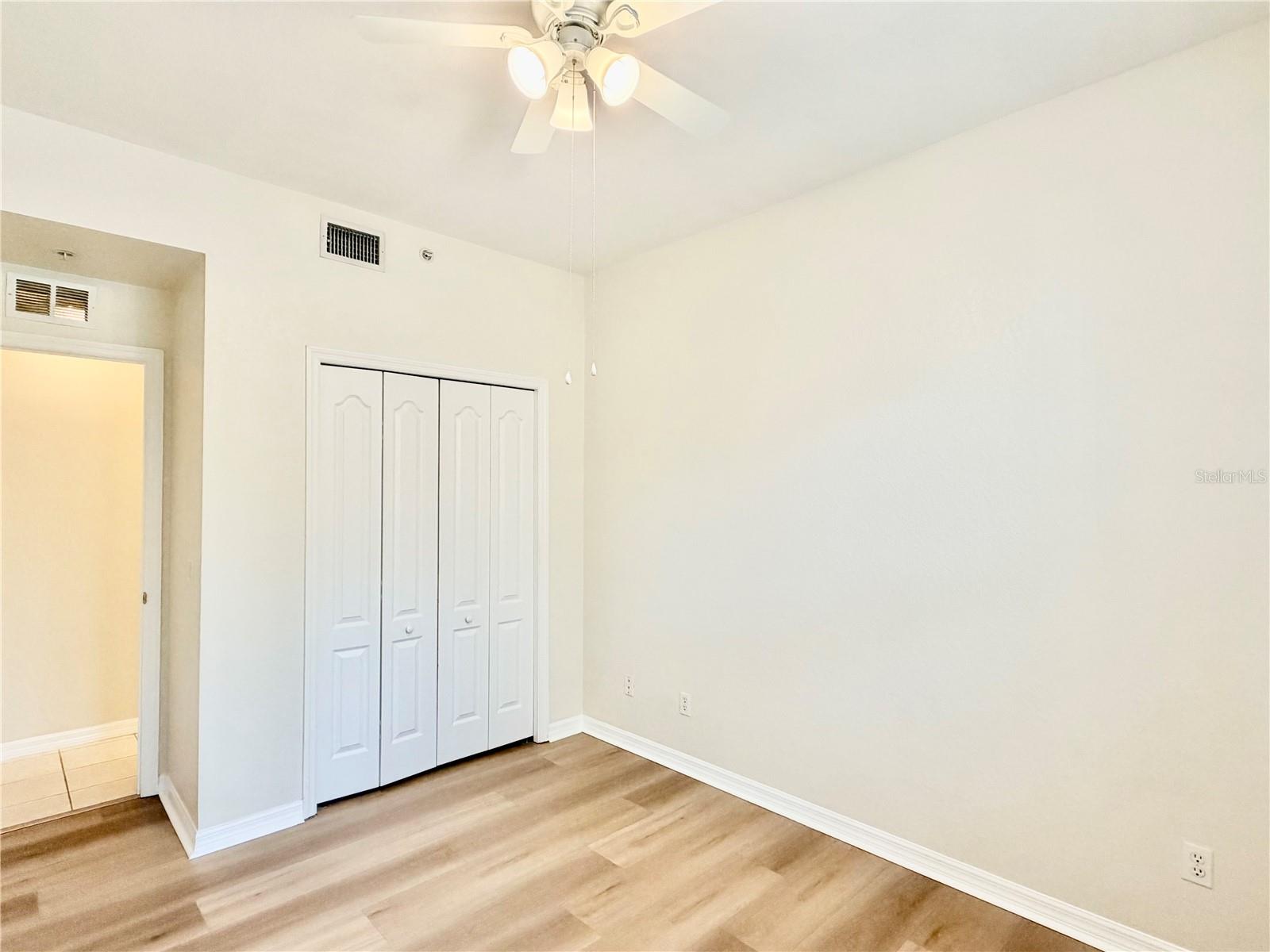 819 FAIRWAYCOVE LN #102 — photo 33