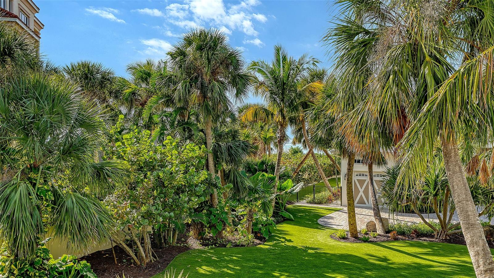 5005 GULF OF MEXICO DR #4 — photo 32