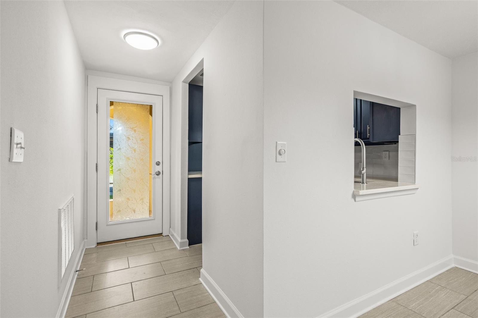 4324 SUMMERSUN DR — photo 6