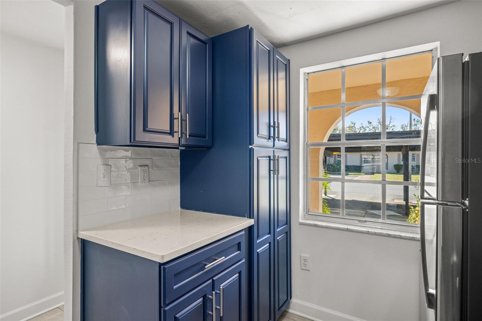 4324 SUMMERSUN DR — photo 10