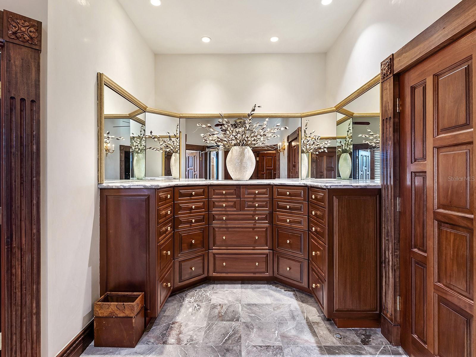 1310 S LAKE SHORE DR — photo 21