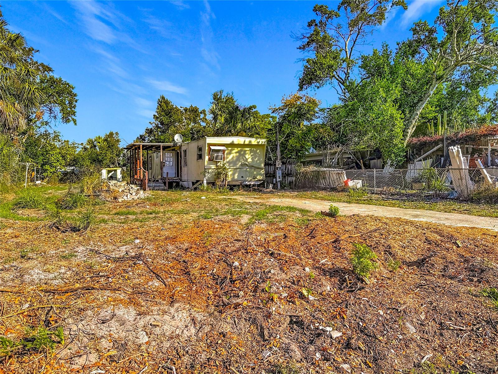 7135 ELIZABETH AVE — photo 8
