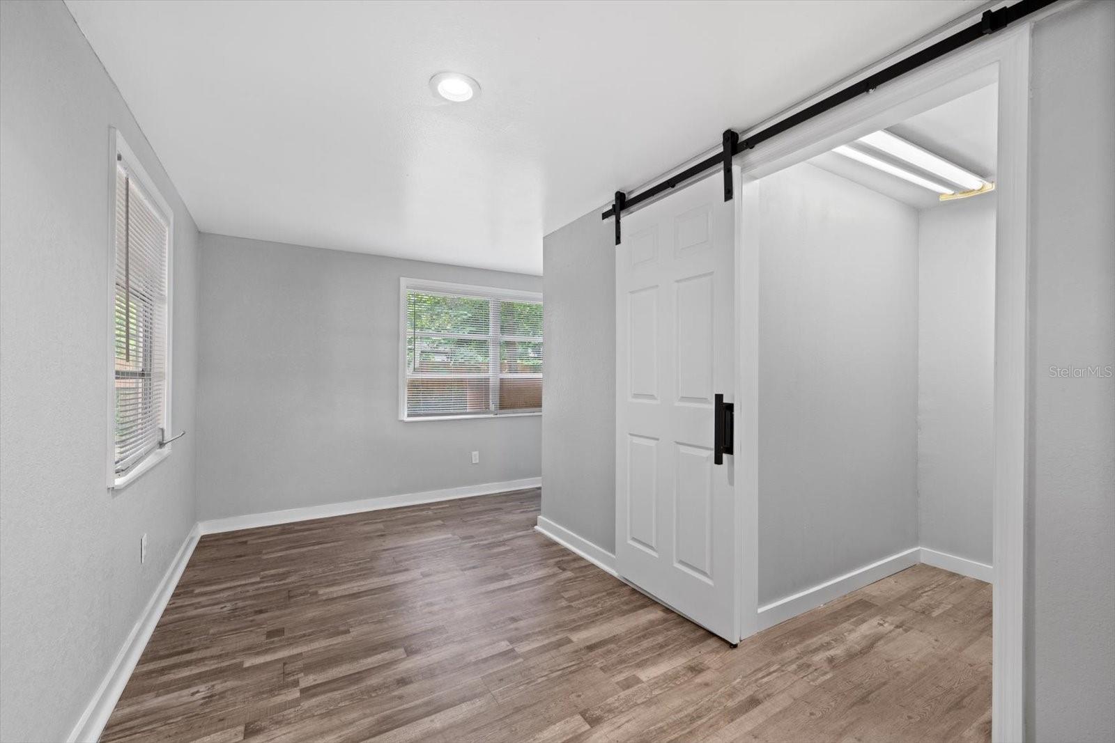 305 E BOUGAINVILLEA AVE — photo 20
