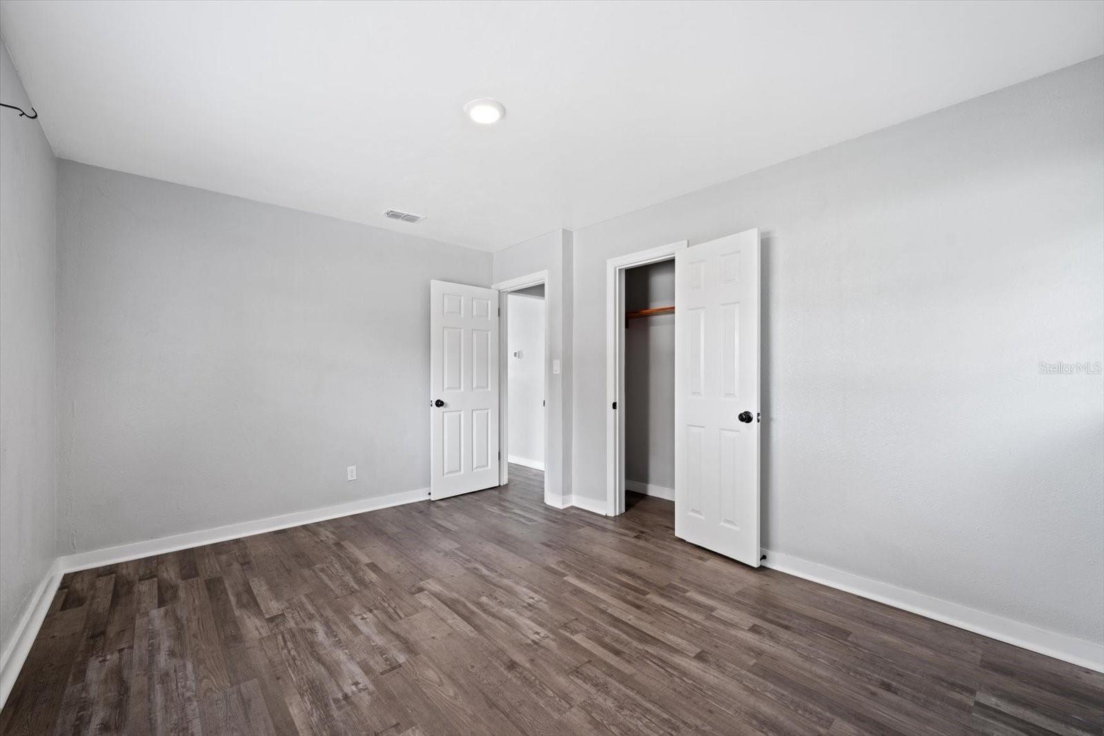 305 E BOUGAINVILLEA AVE — photo 17