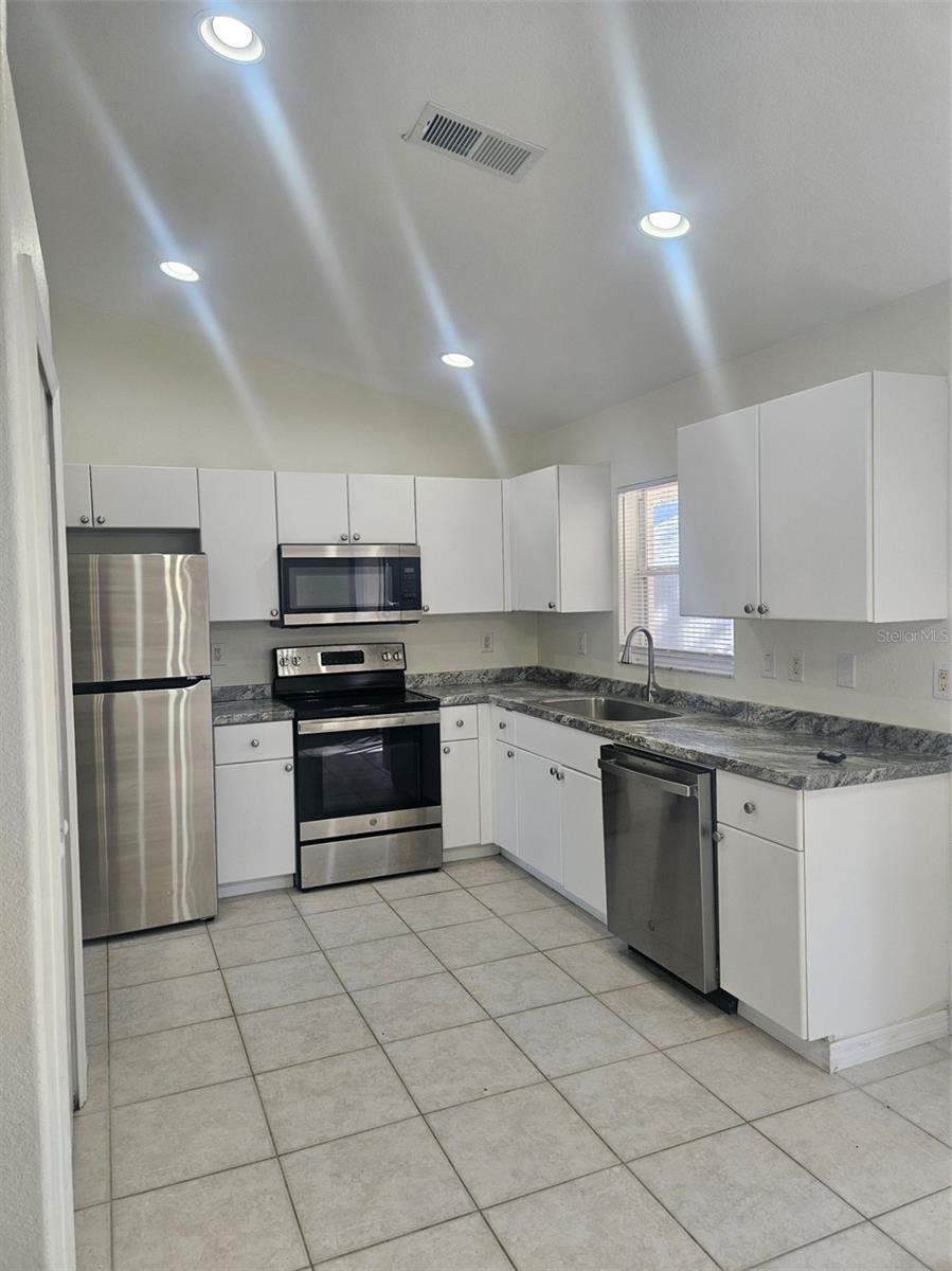 4138 AZORA ST — photo 16