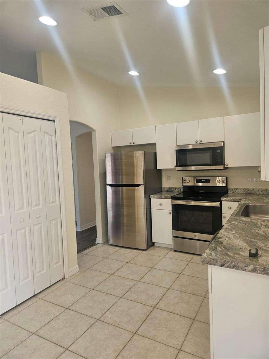 4138 AZORA ST — photo 14