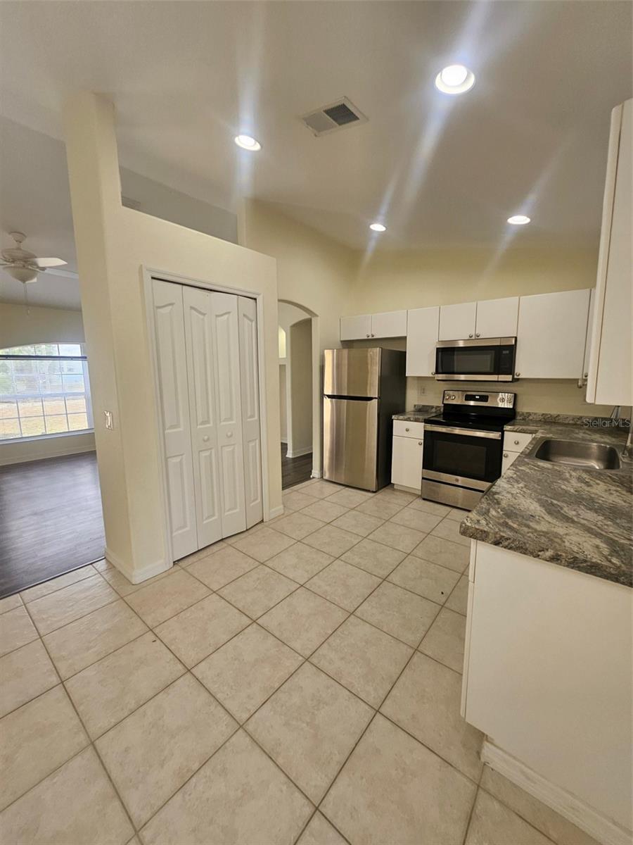 4138 AZORA ST — photo 18