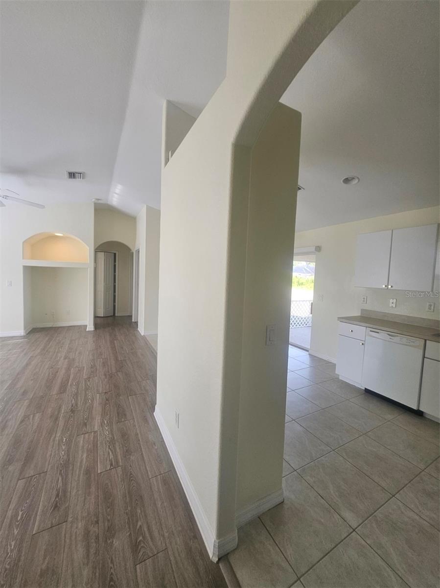 7450 BLUTTER RD — photo 12