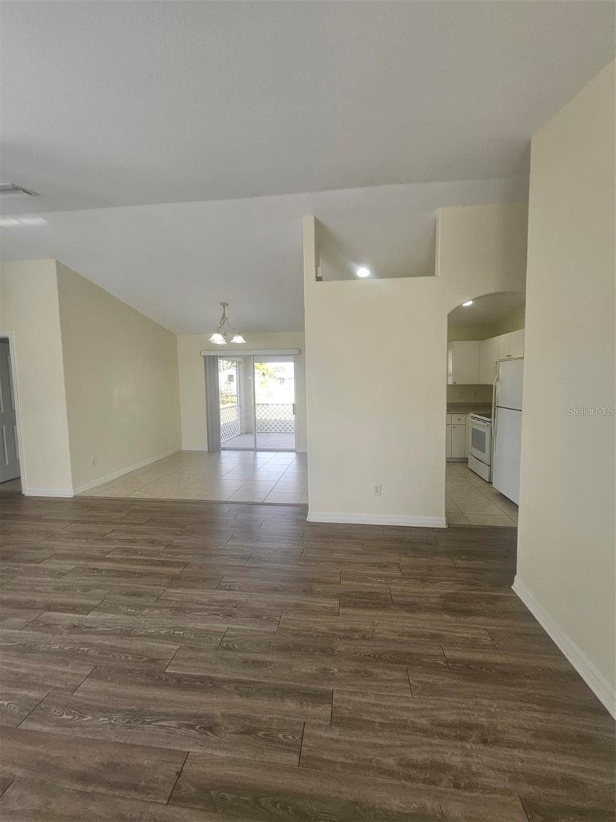 7450 BLUTTER RD — photo 11
