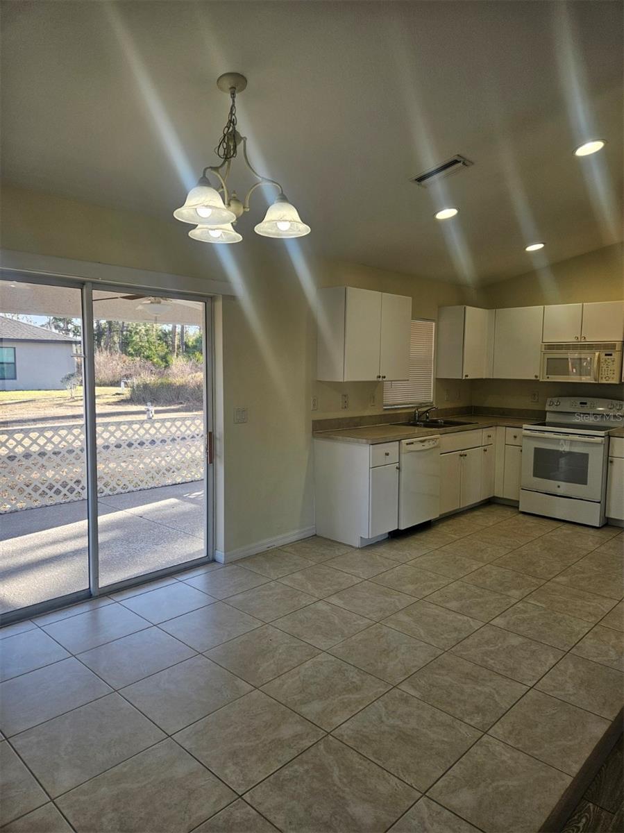 7450 BLUTTER RD — photo 15