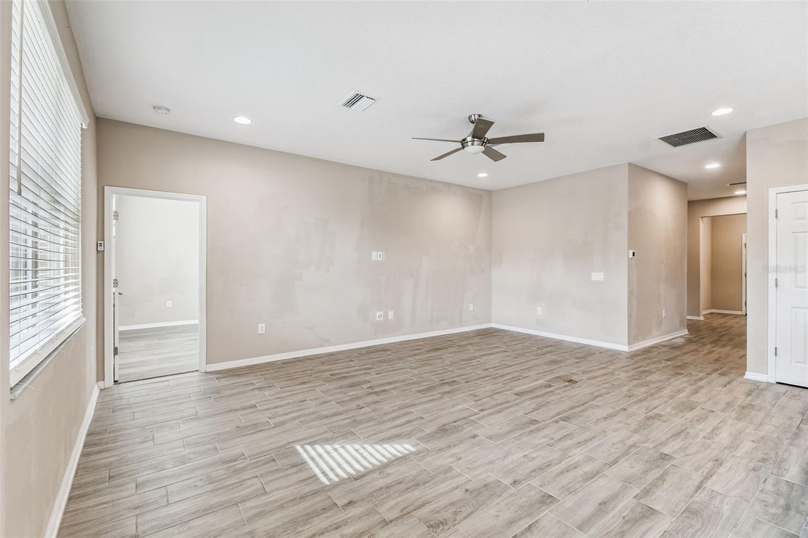 18196 PORFIRIO PL — photo 37