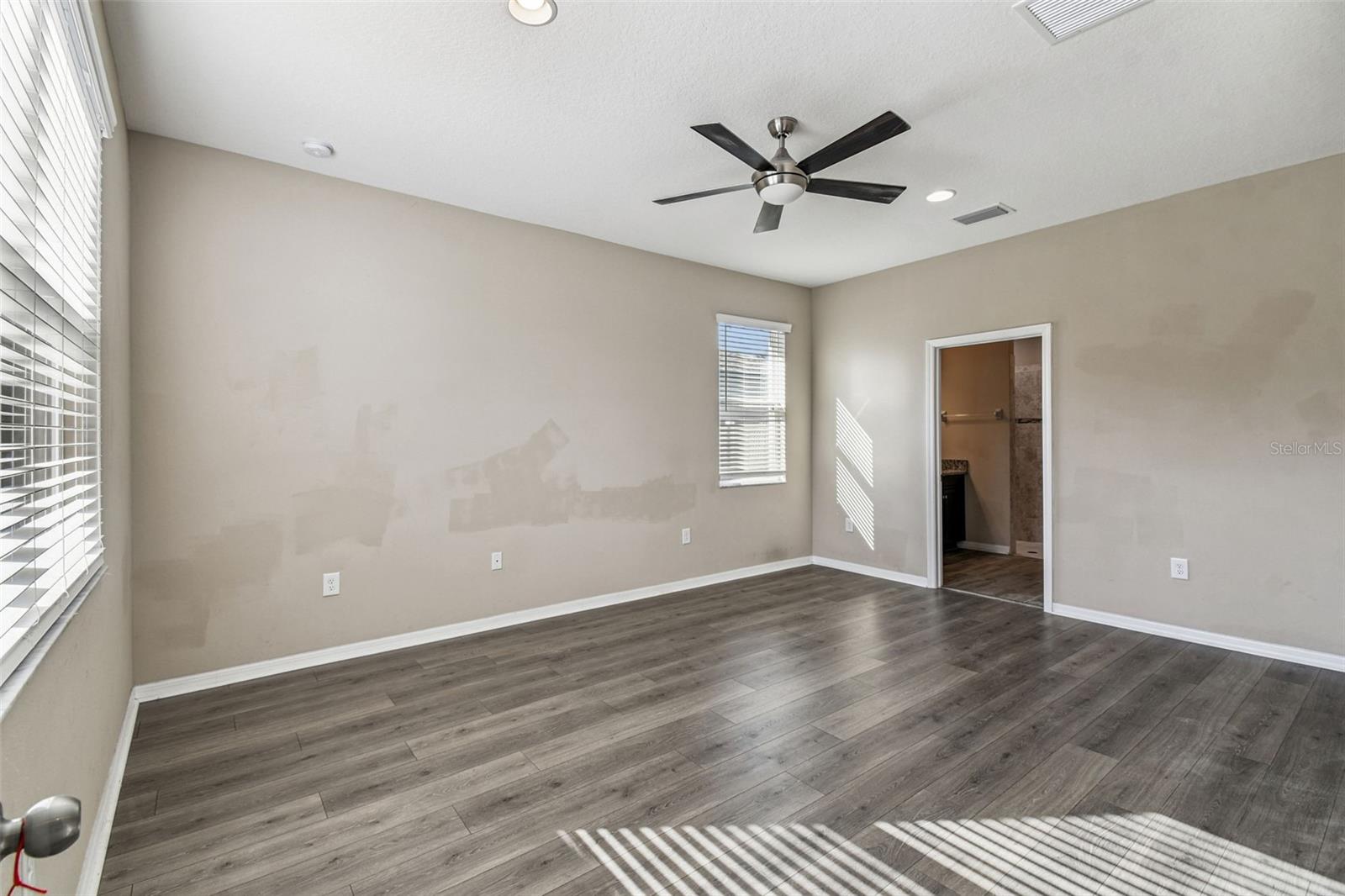 18196 PORFIRIO PL — photo 38