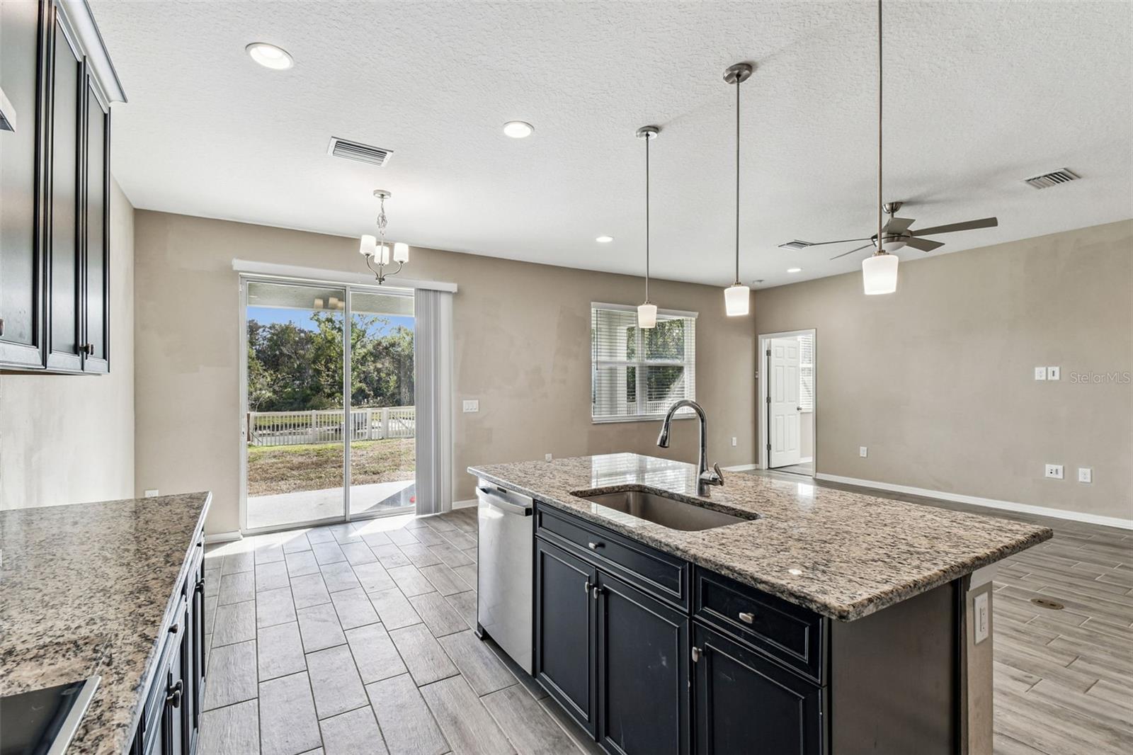 18196 PORFIRIO PL — photo 31