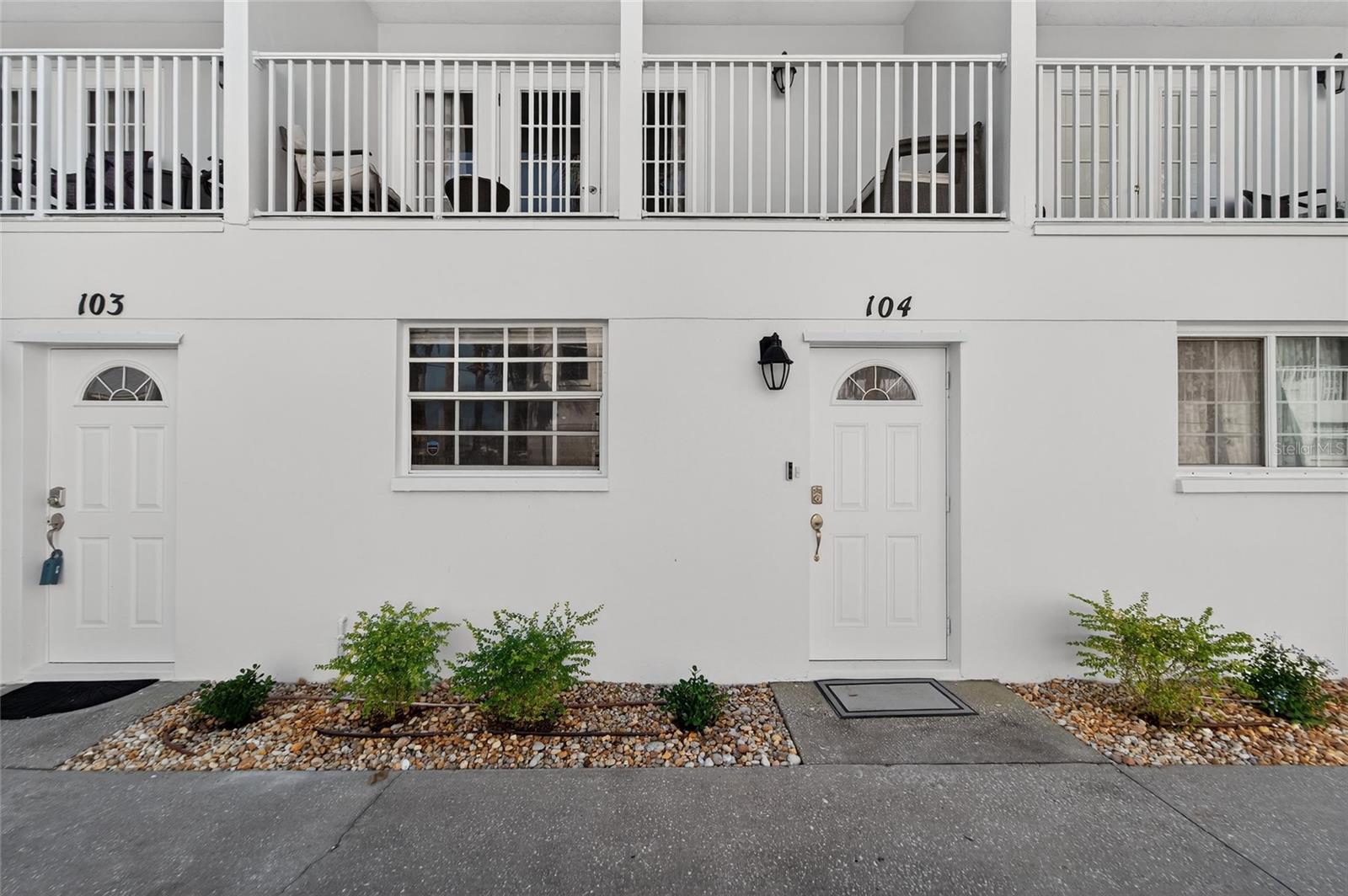 17960 GULF BLVD #104 — photo 11