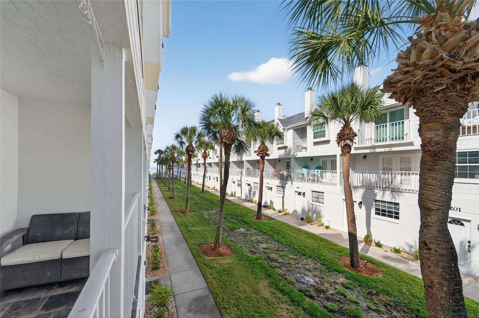17960 GULF BLVD #104 — photo 23