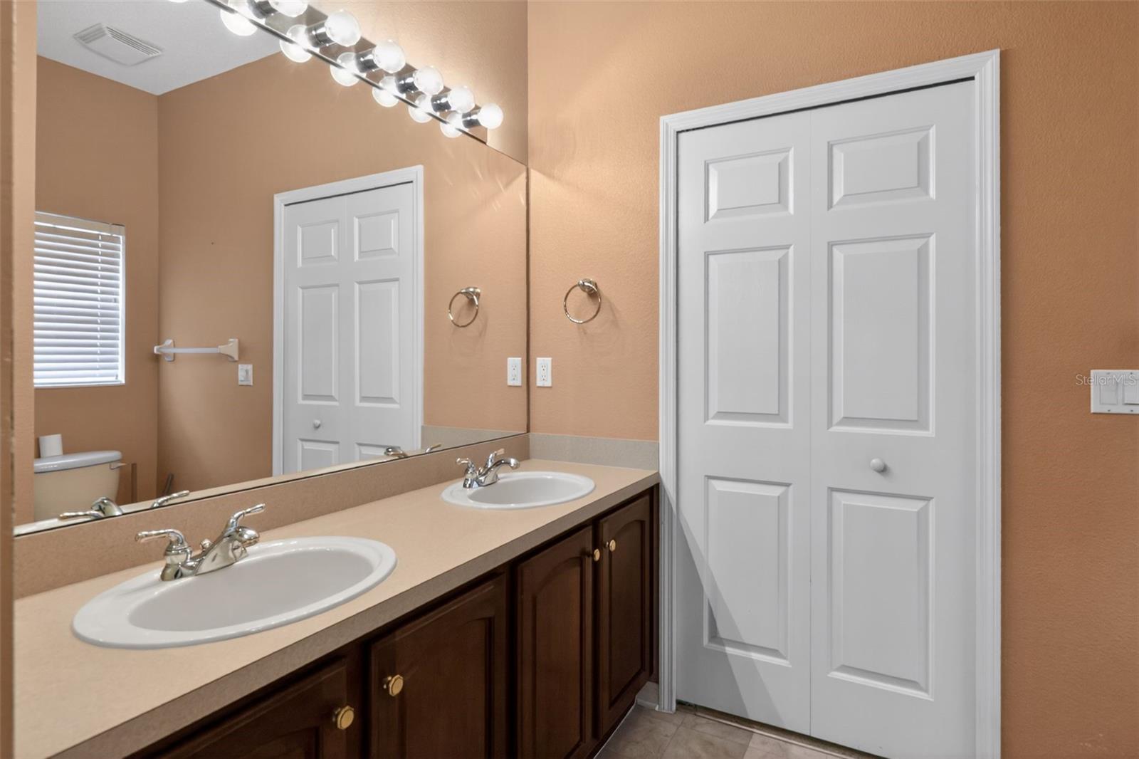2453 PLEASANT HILL LN — photo 19