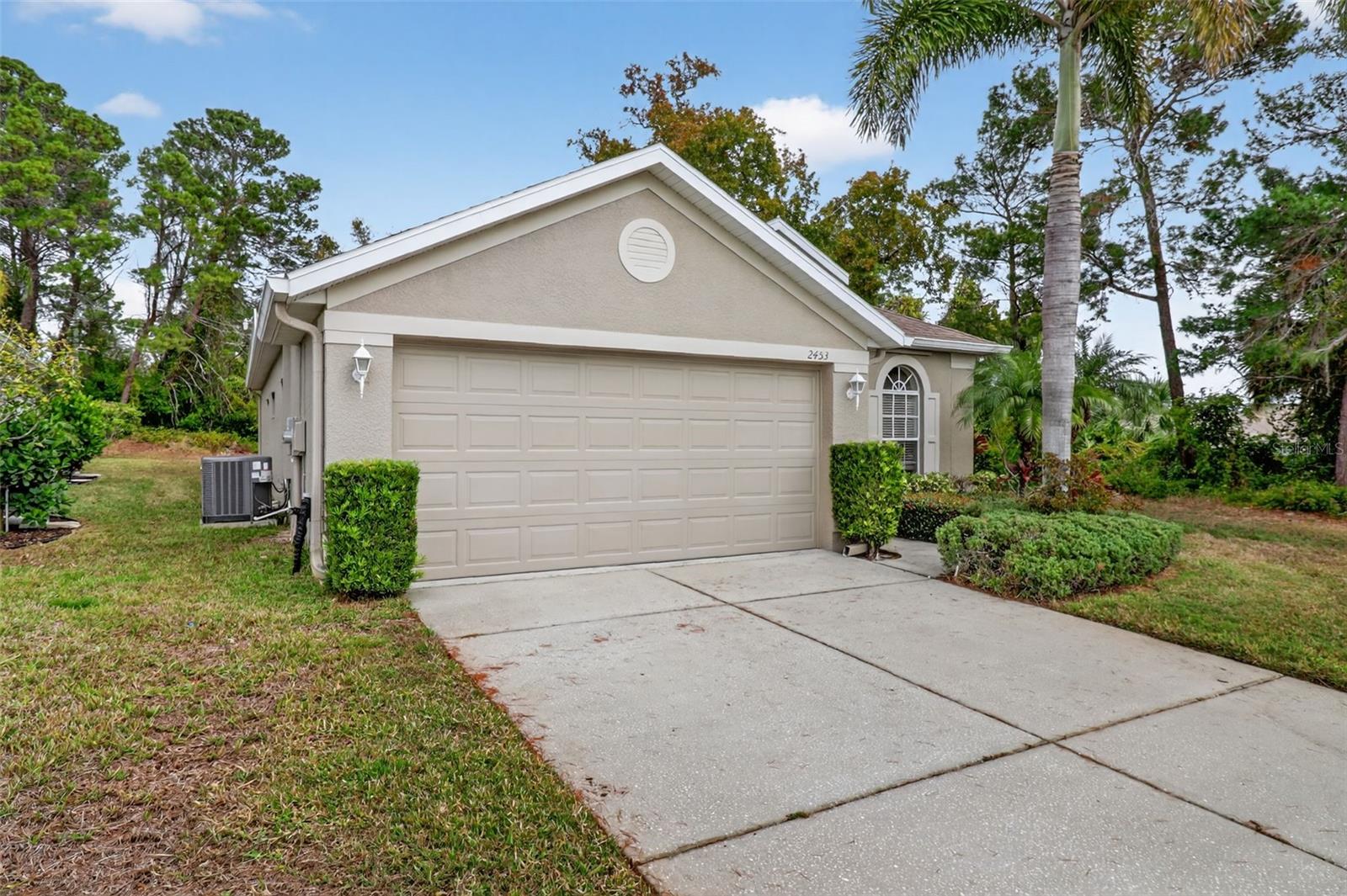 2453 PLEASANT HILL LN — photo 2