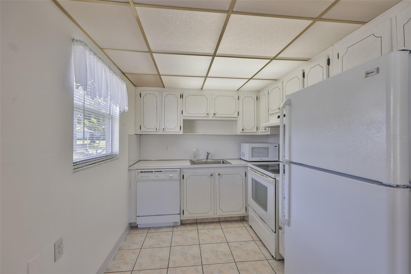 1811 BEDFORD LN #153 — photo 8