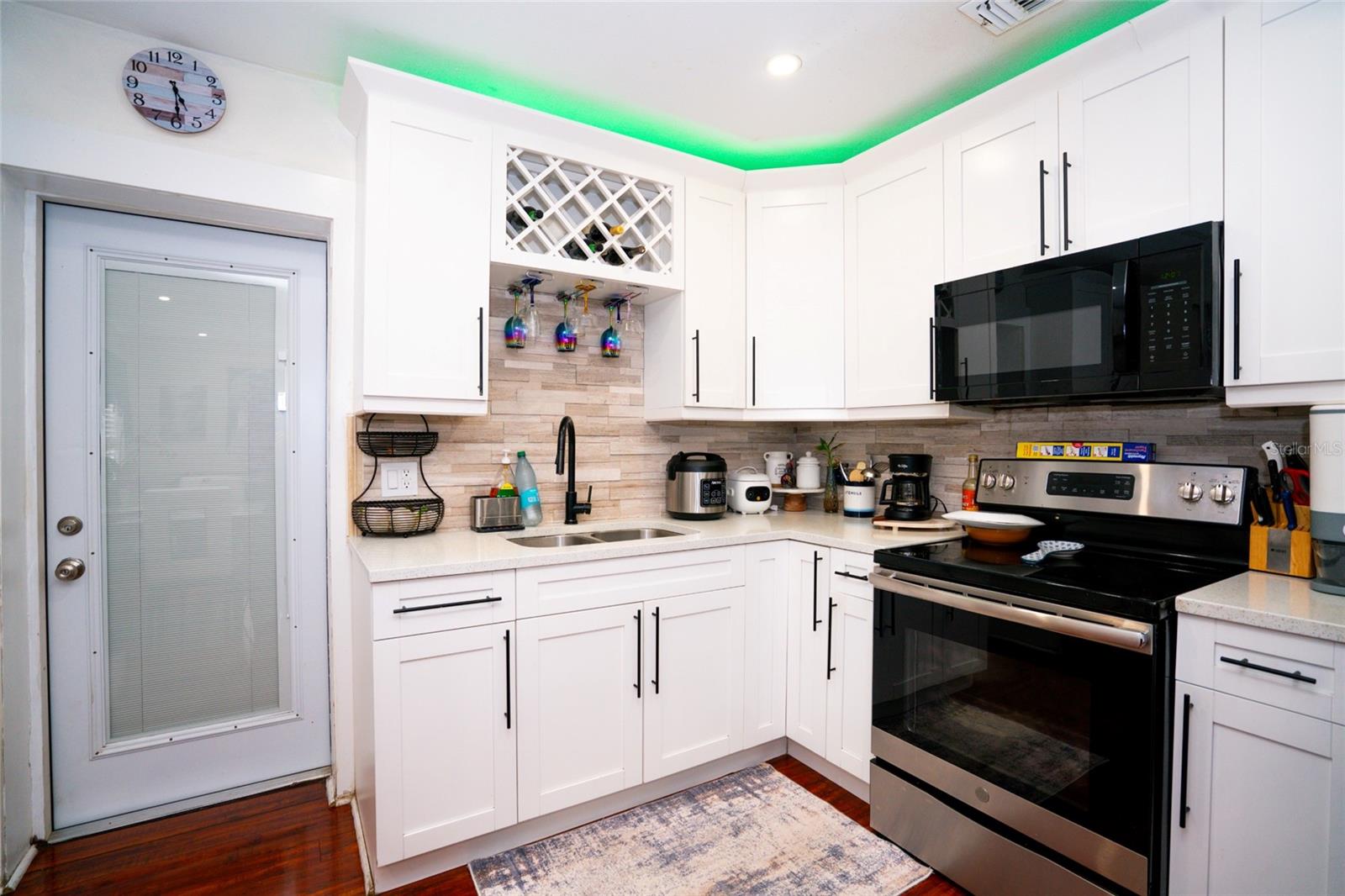 3305 W AILEEN ST — photo 10