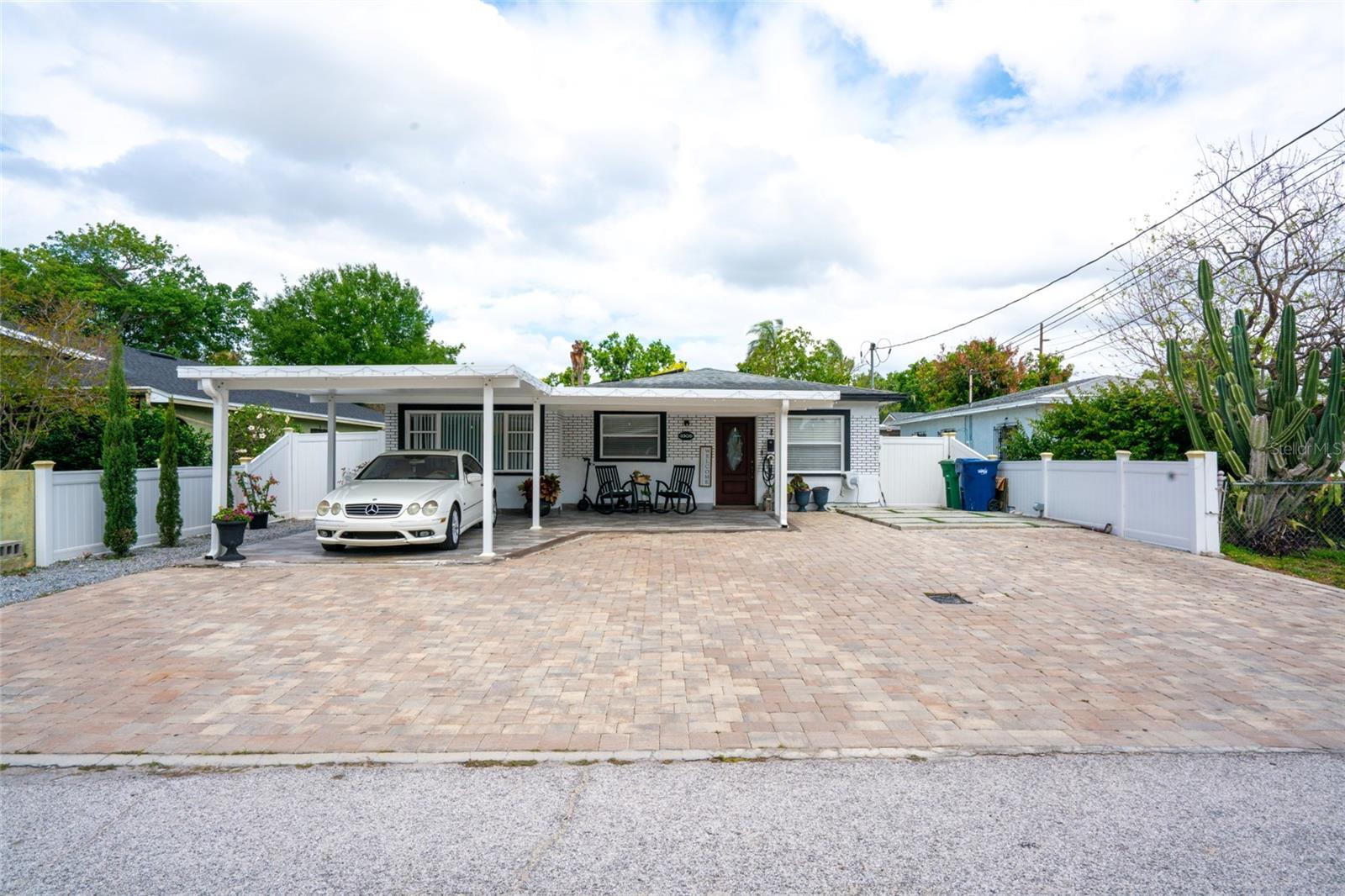 3305 W AILEEN ST — photo 3