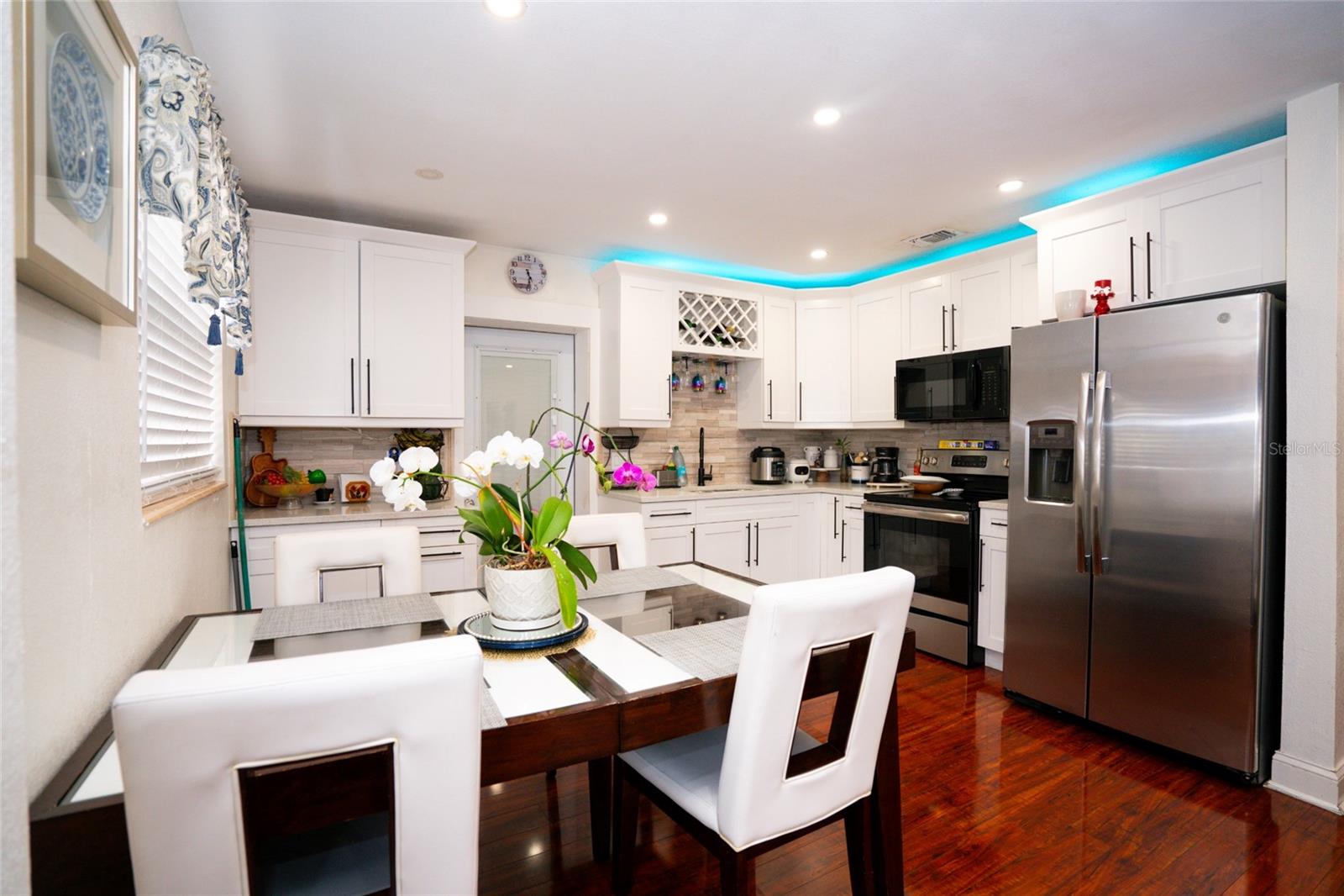 3305 W AILEEN ST — photo 12