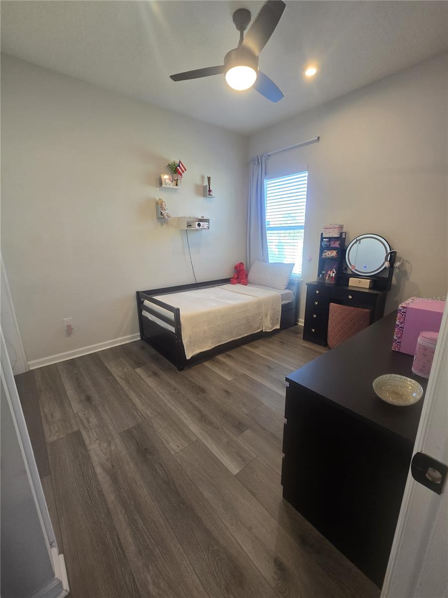 8052 GREENWAY AVE — photo 21