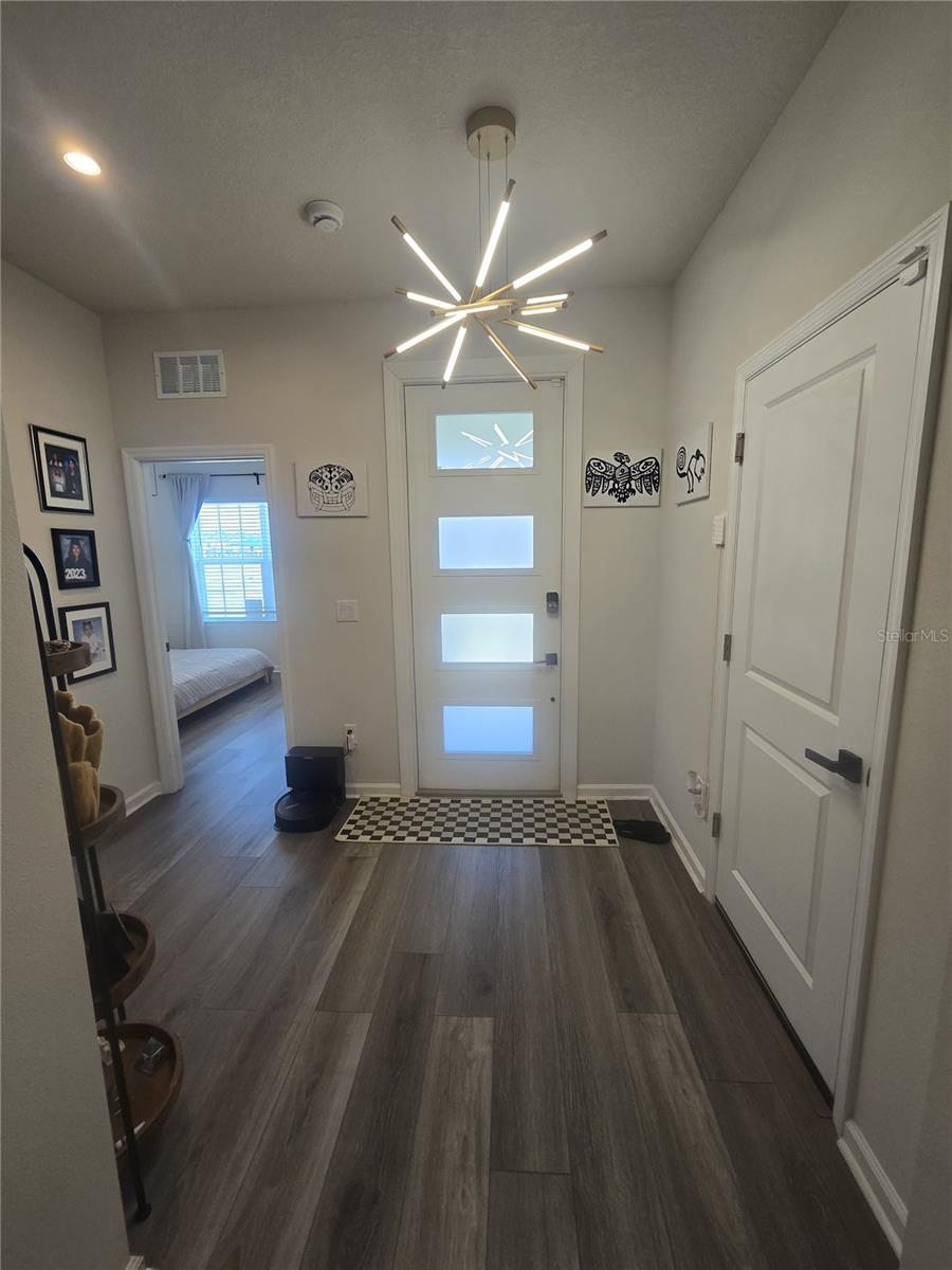 8052 GREENWAY AVE — photo 32