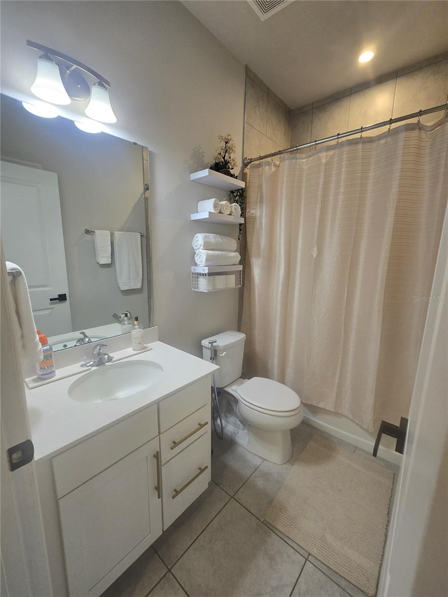 8052 GREENWAY AVE — photo 30