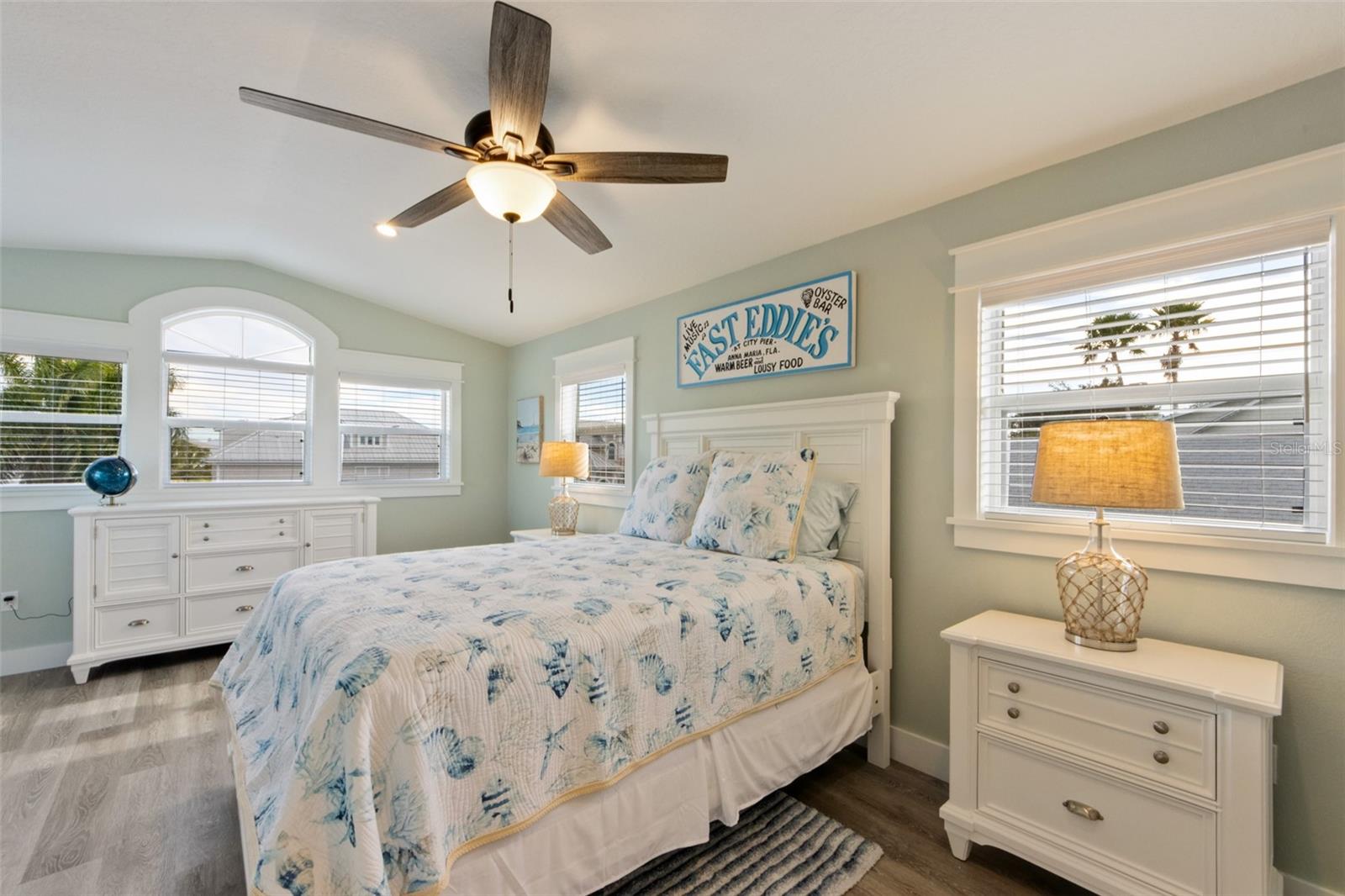 510 MAGNOLIA AVE — photo 24