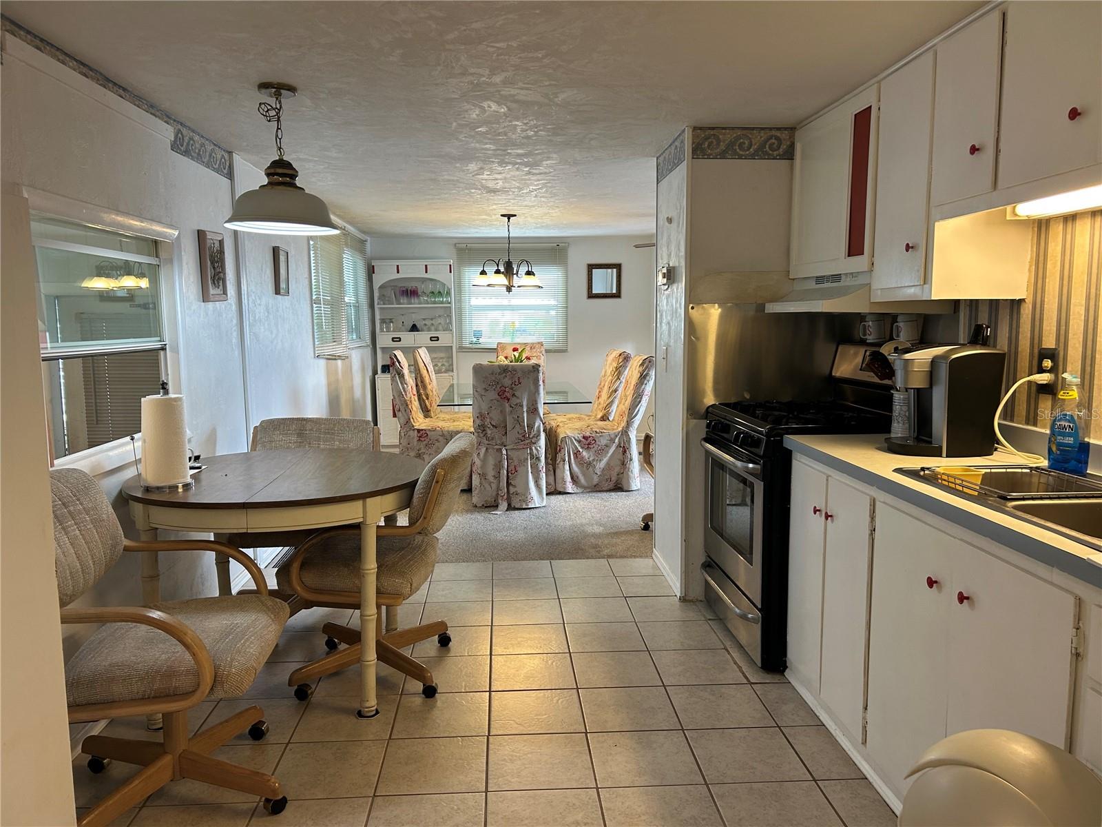 5025 BRAE BURN AVE — photo 8