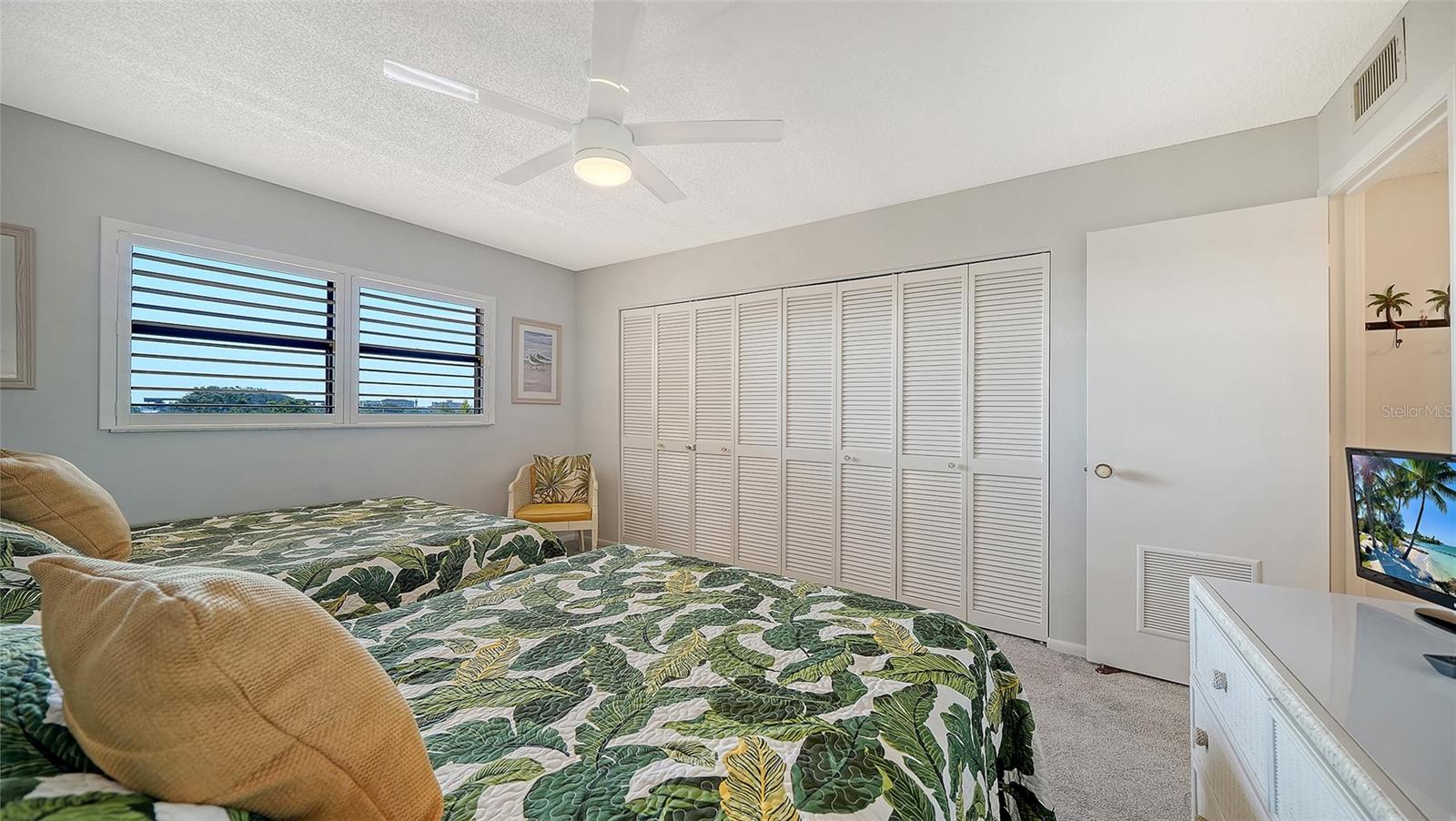 8779 MIDNIGHT PASS RD #502H — photo 32