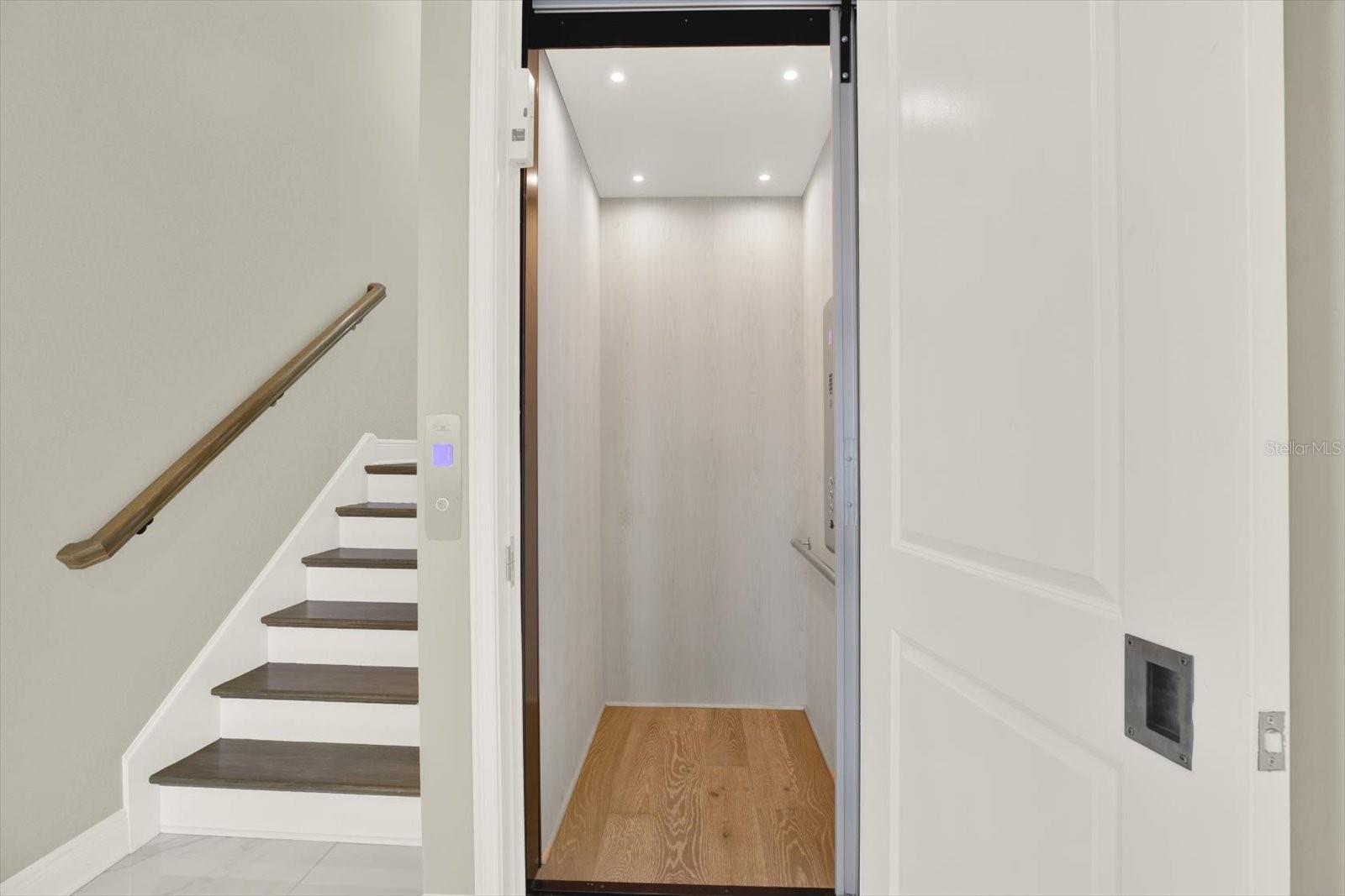 3847 SEENA MANOR CT — photo 38