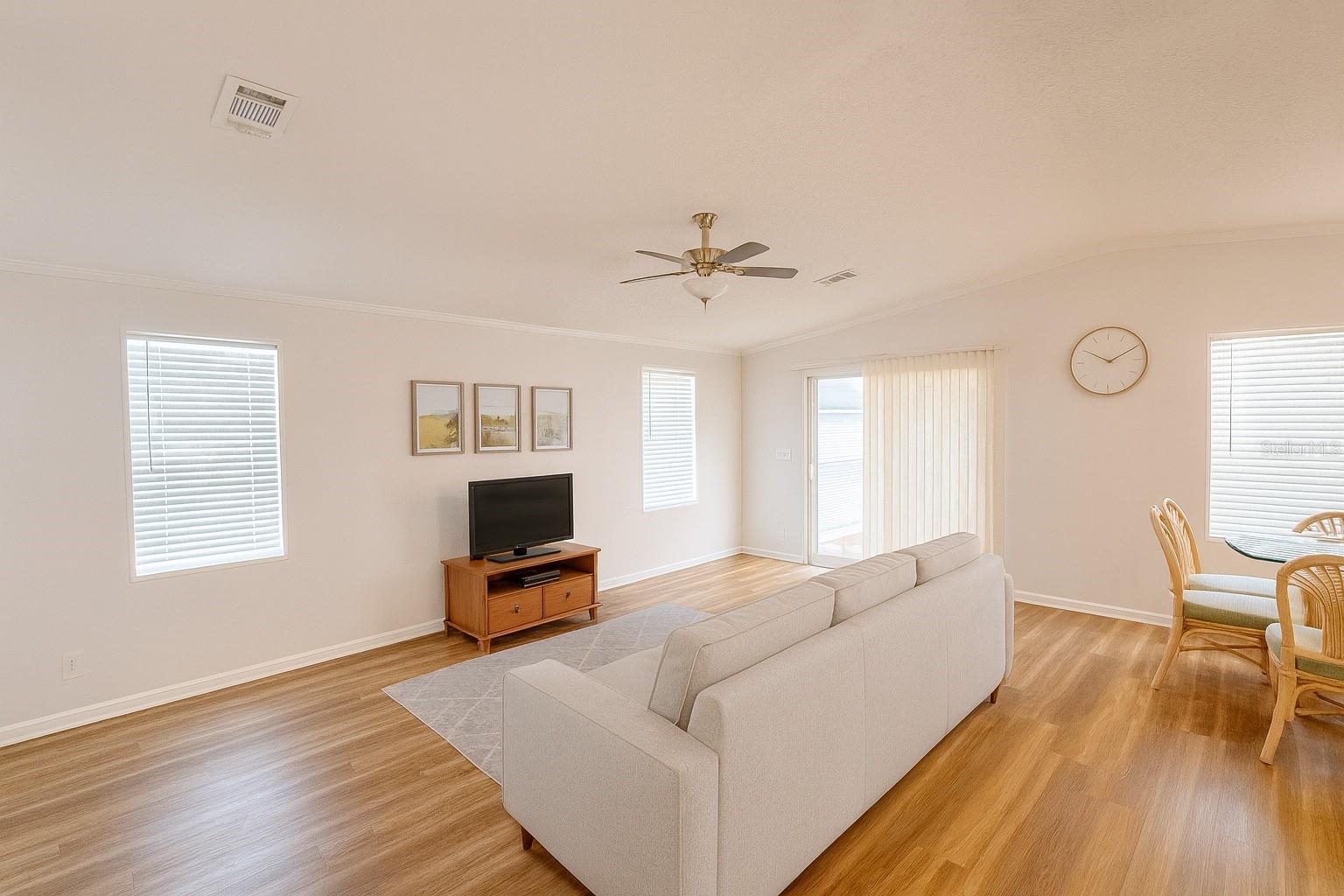 1375 PASADENA AVE S #217 — photo 8