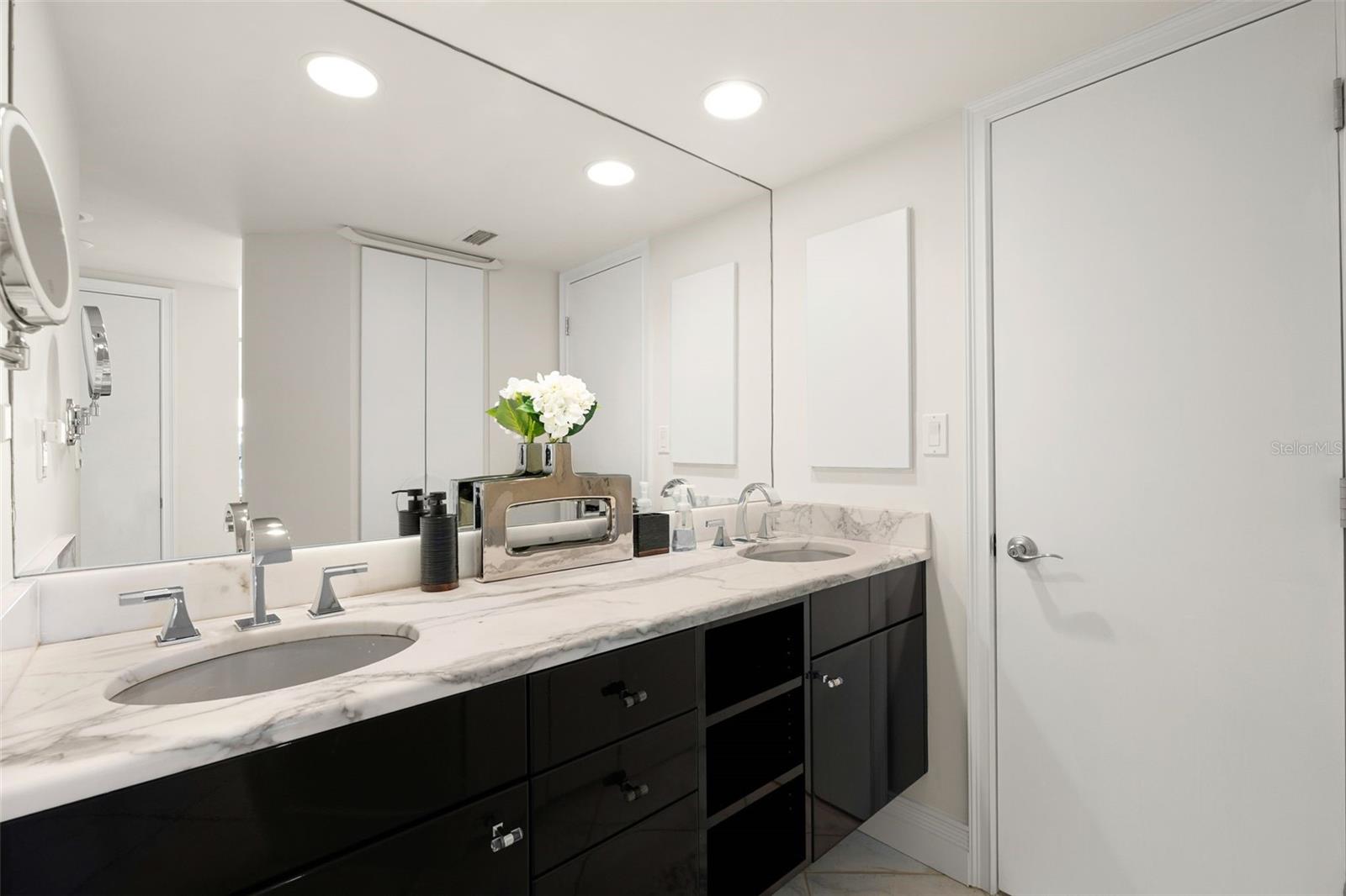 1750 BENJAMIN FRANKLIN DR #8D — photo 27