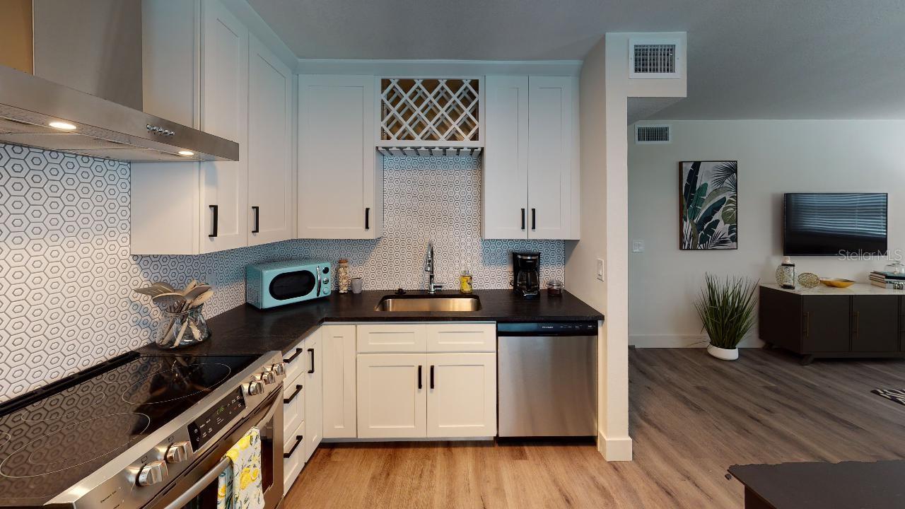 1910 MORRILL ST #1 — photo 15