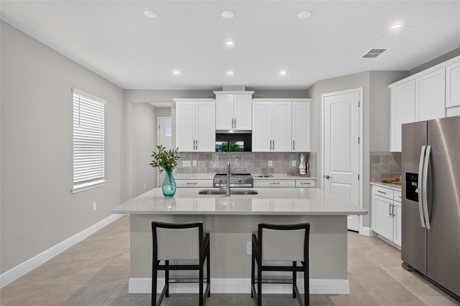 11187 LIVEWELL CT — photo 8