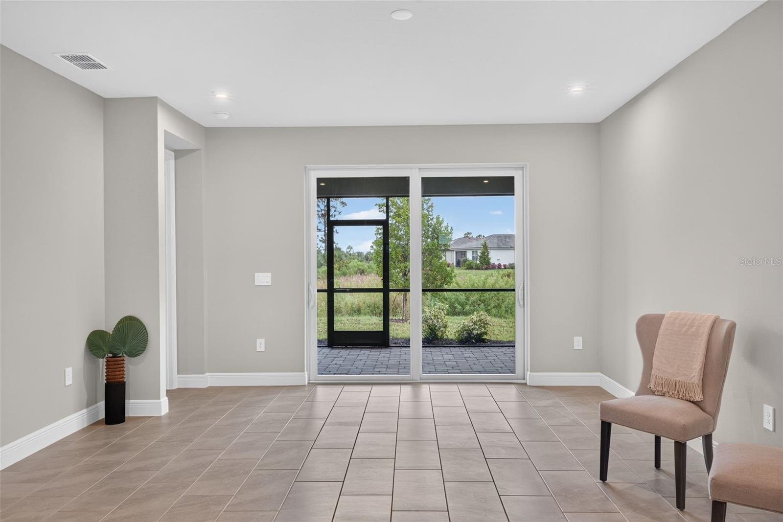 11187 LIVEWELL CT — photo 5