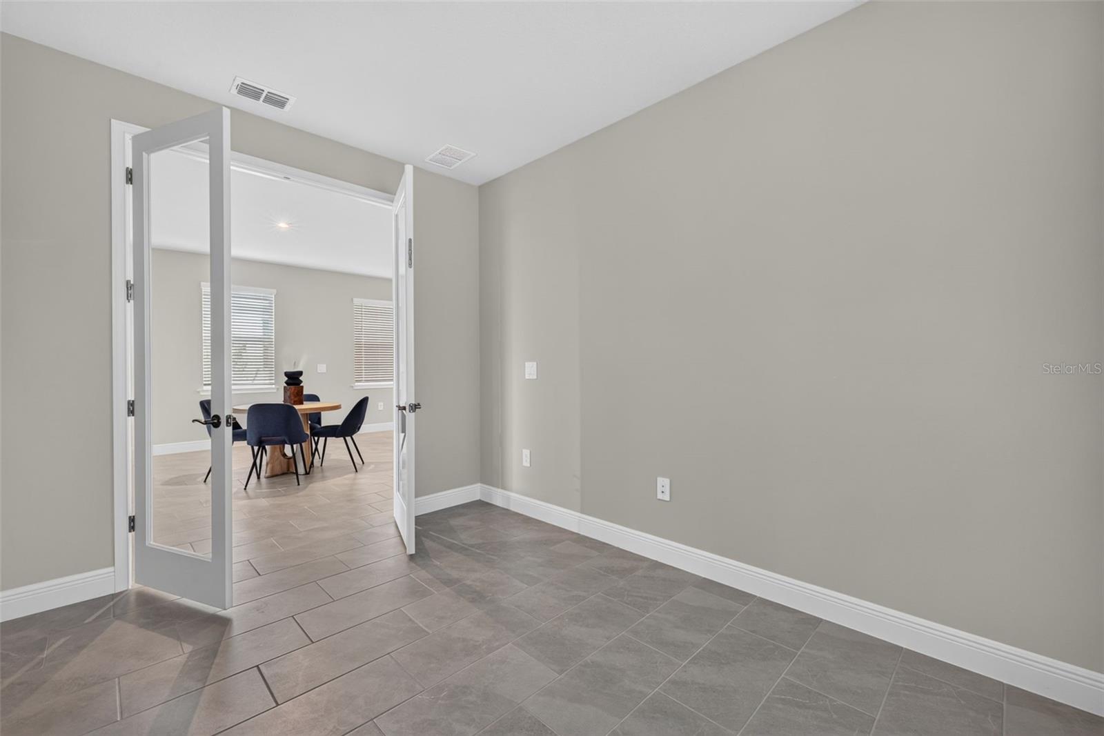 11187 LIVEWELL CT — photo 17