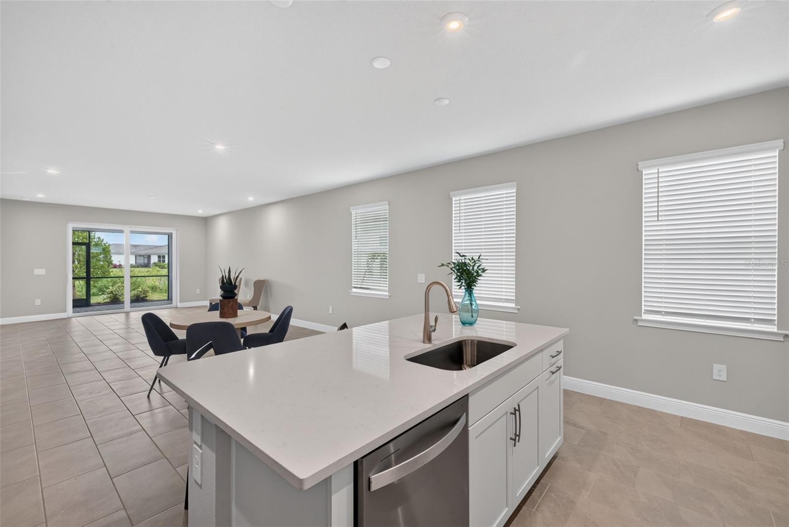 11187 LIVEWELL CT — photo 9