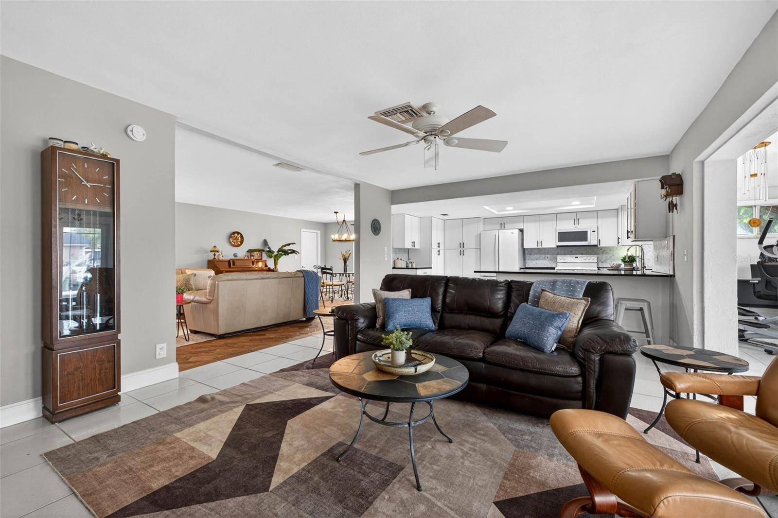 1963 TANGLEWOOD DR NE — photo 9