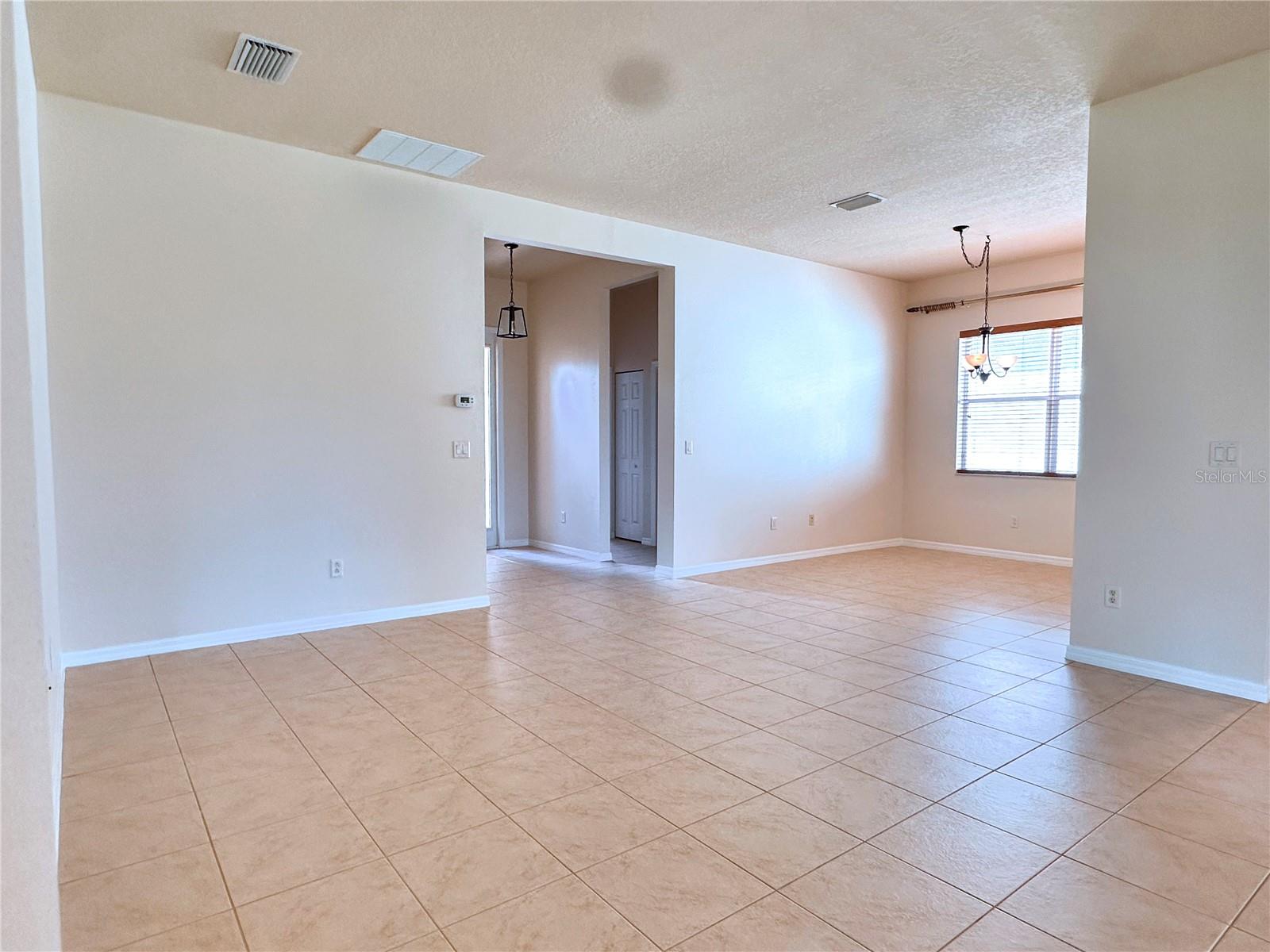 4950 SANDY BROOK CIR — photo 7