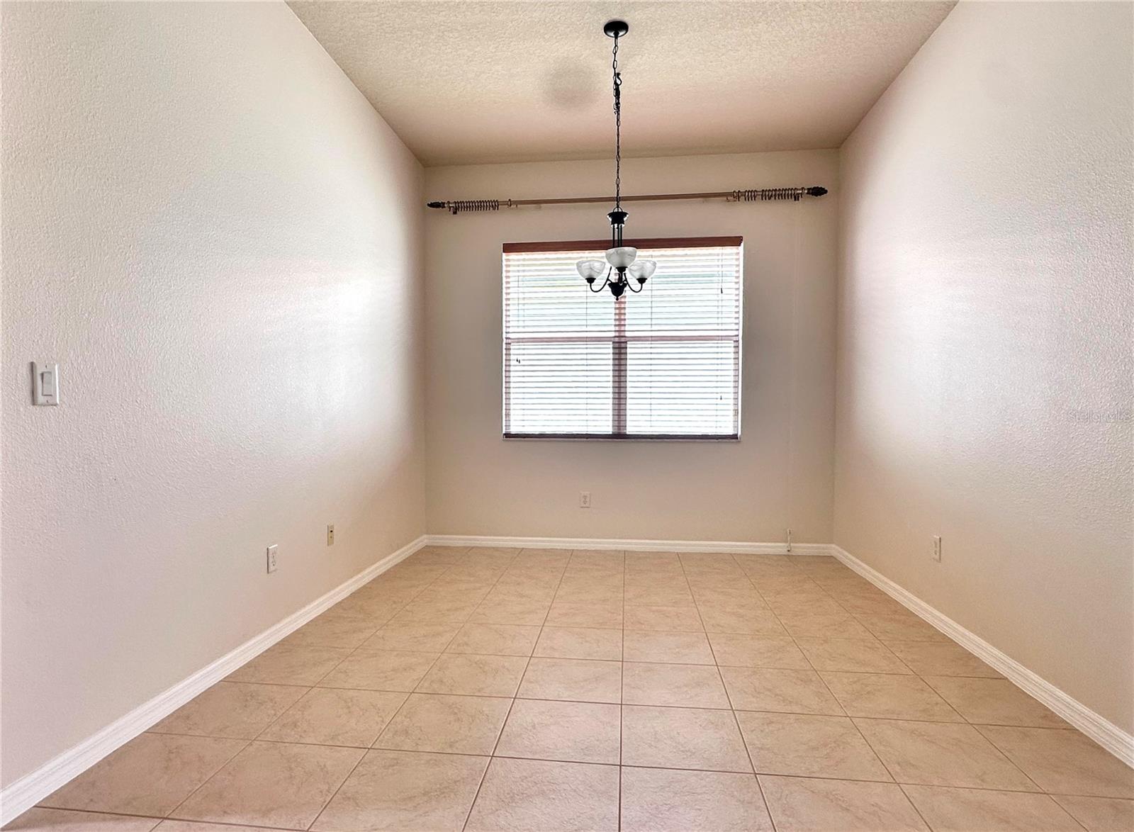 4950 SANDY BROOK CIR — photo 9