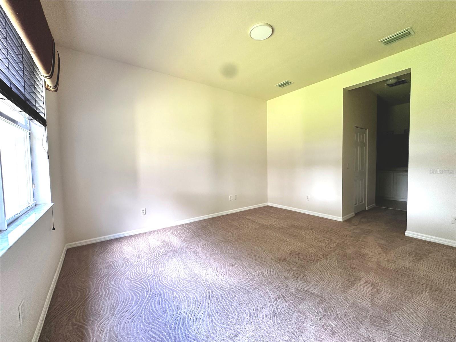 4950 SANDY BROOK CIR — photo 19