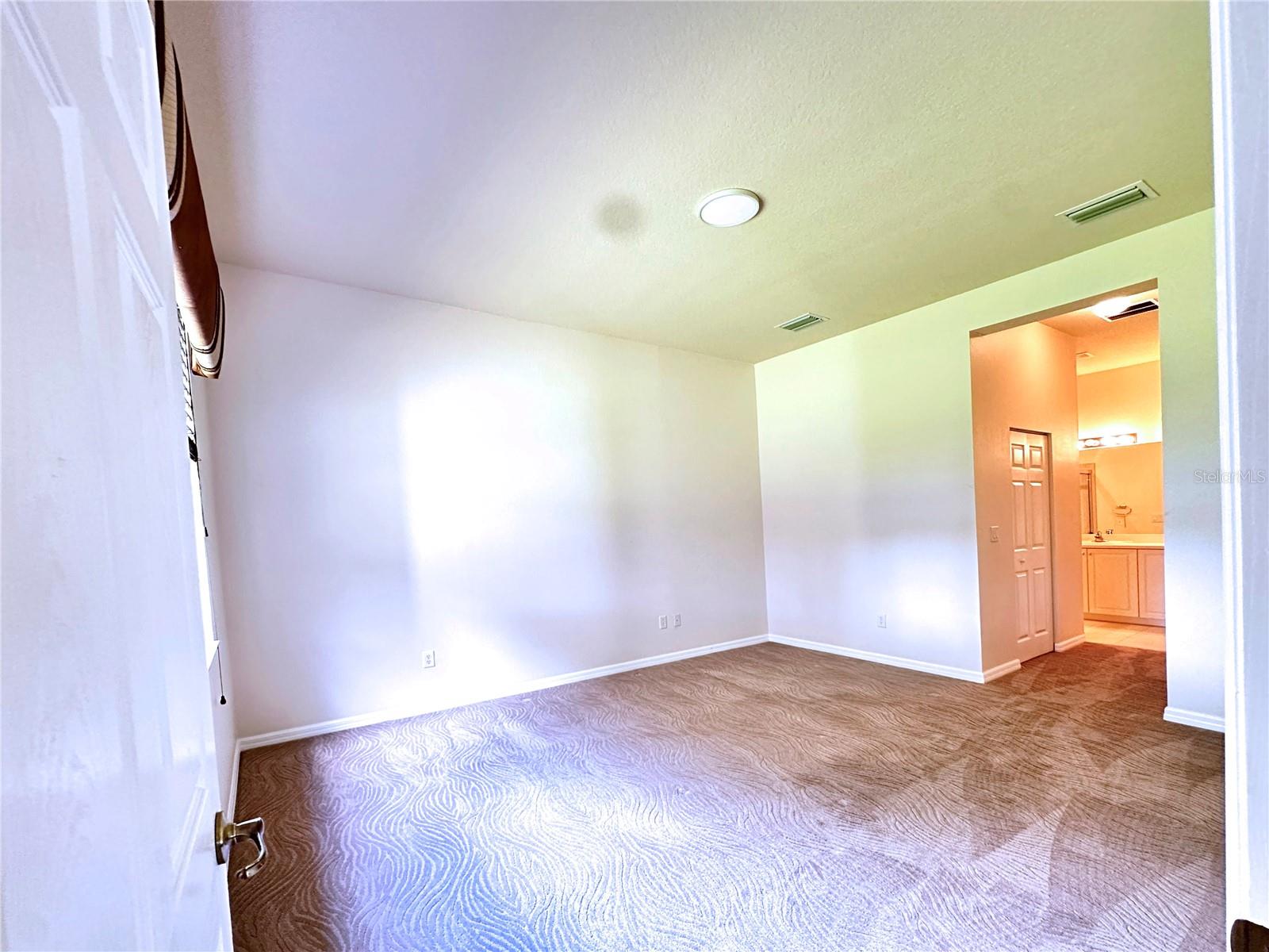 4950 SANDY BROOK CIR — photo 17