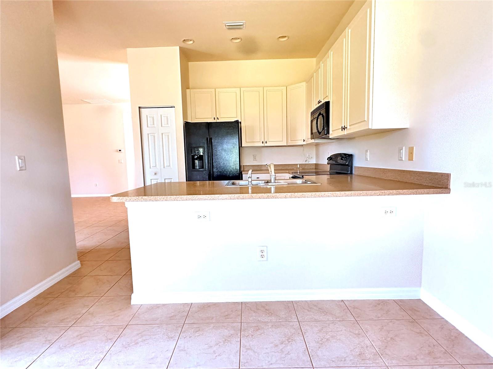 4950 SANDY BROOK CIR — photo 13